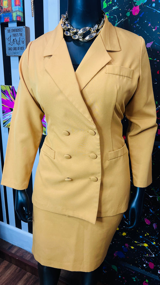 Vintage Gold Skirt Suit (16)