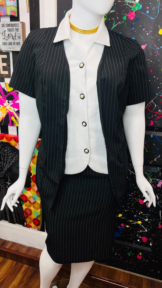 Vintage Black & White Pin Striped Suit (18W)