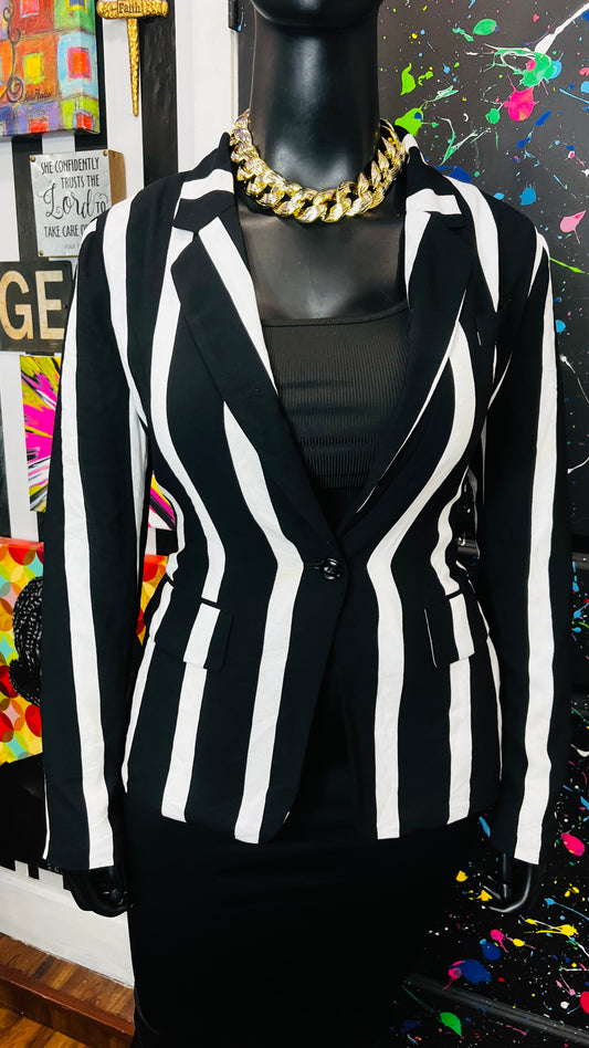 Striped Black & White Blazer (12)