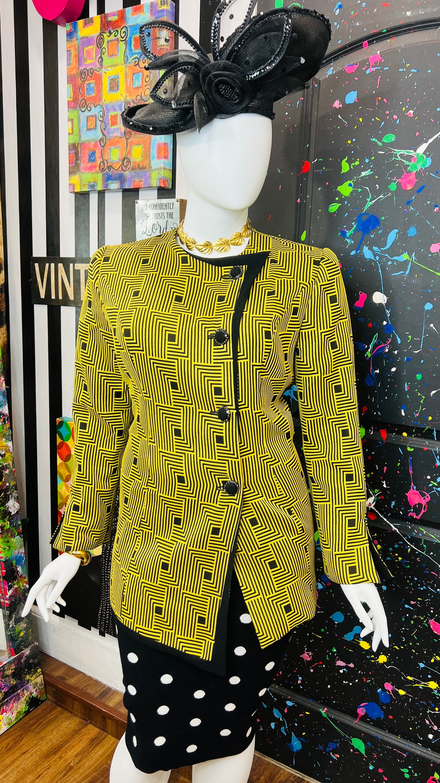 Vintage Gold Shimmer & Black Blazer (18)