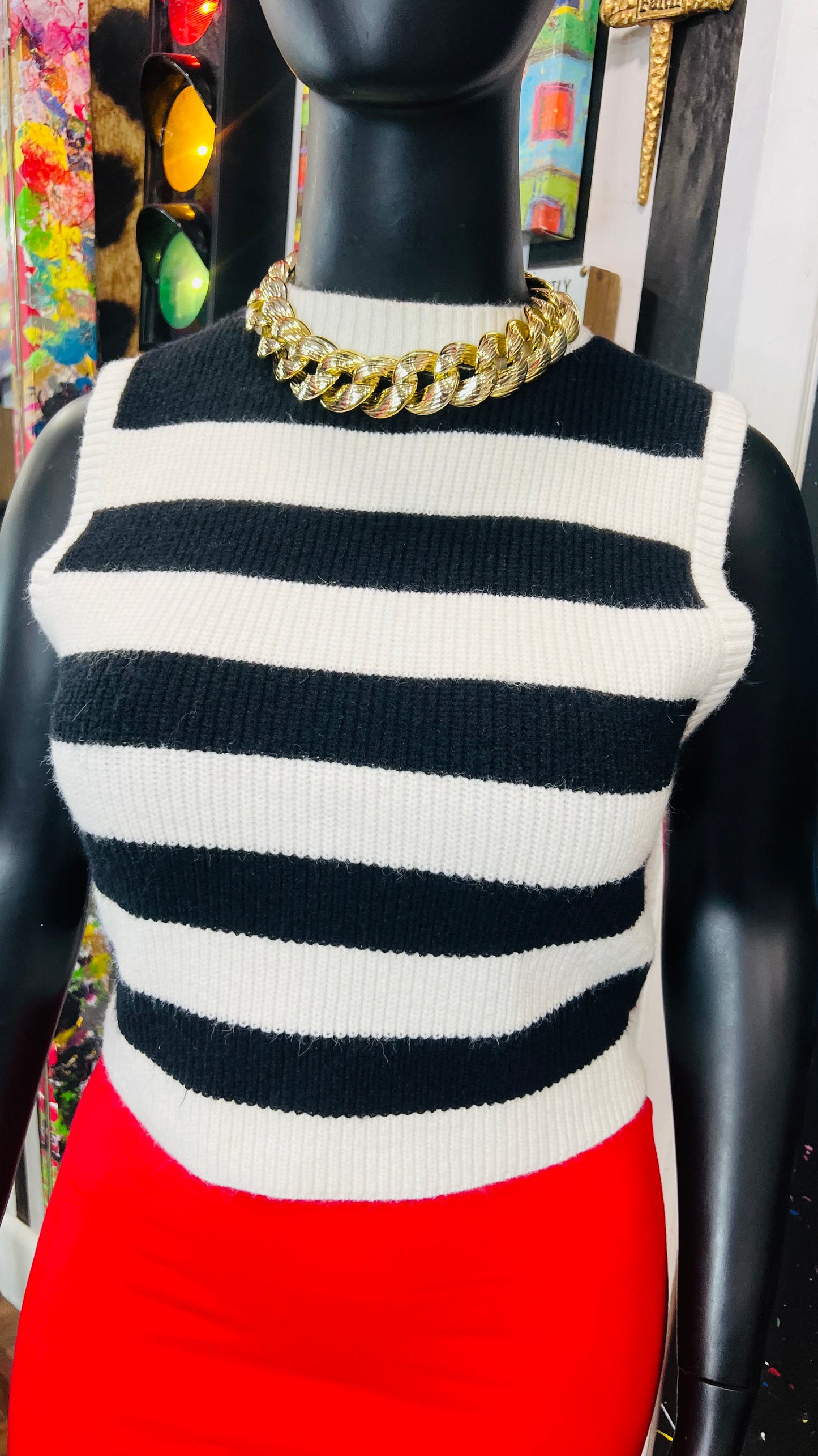 Cropped Knit Black & White Sleeveless Blouse (18)