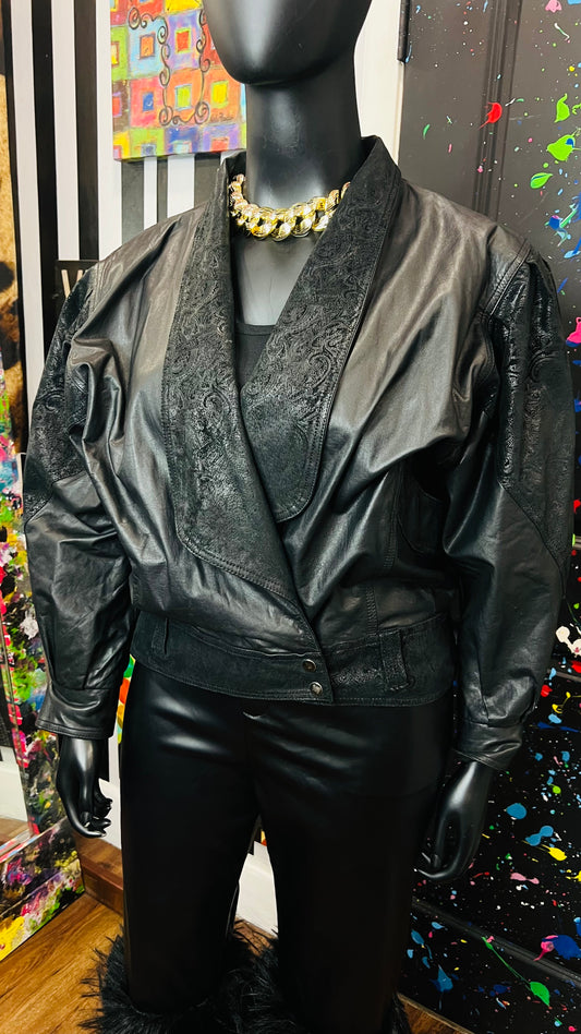 Vintage Genuine Leather Cropped Black Jacket (18)