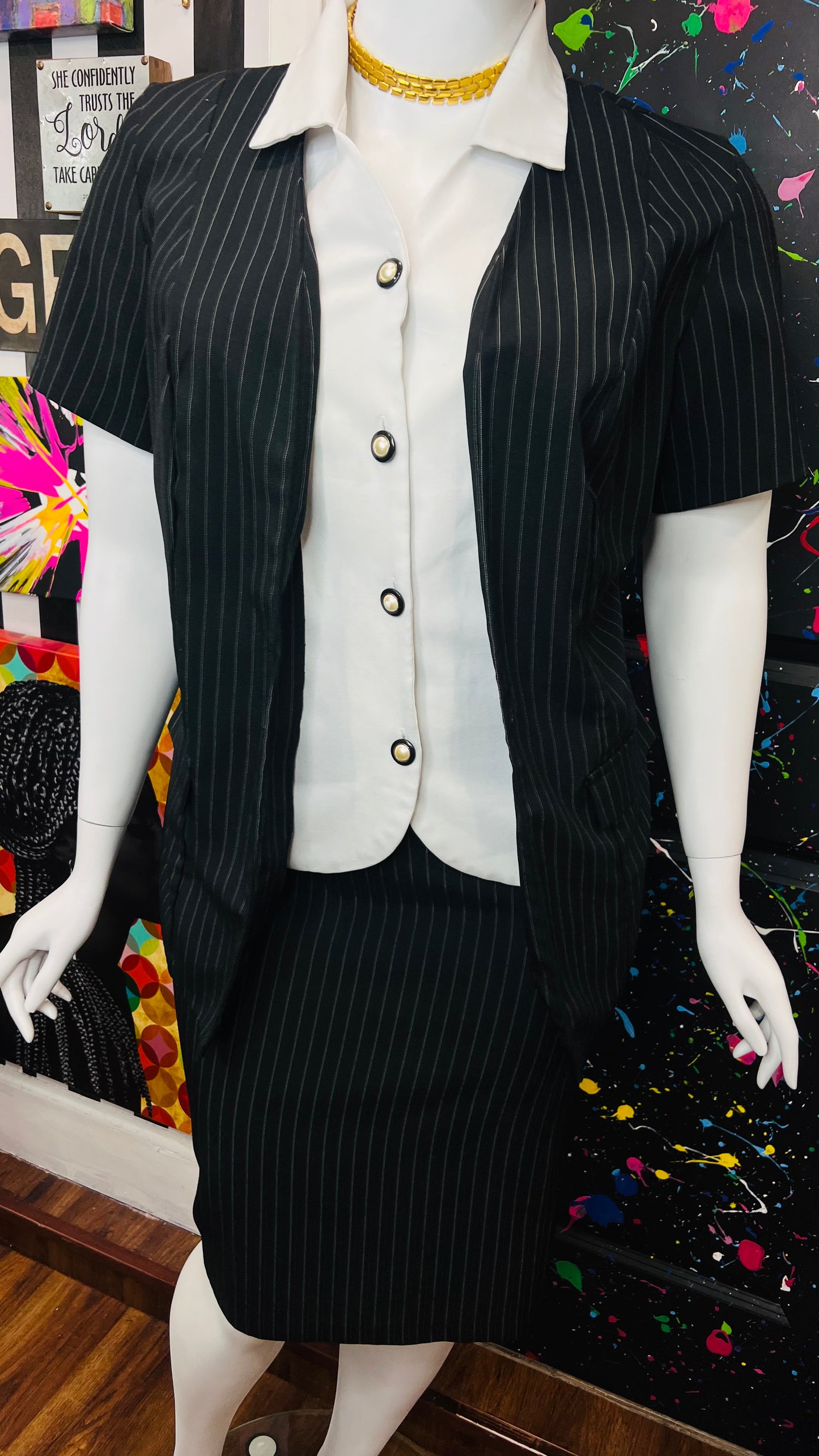 Vintage Black & White Pin Striped Suit (18W)