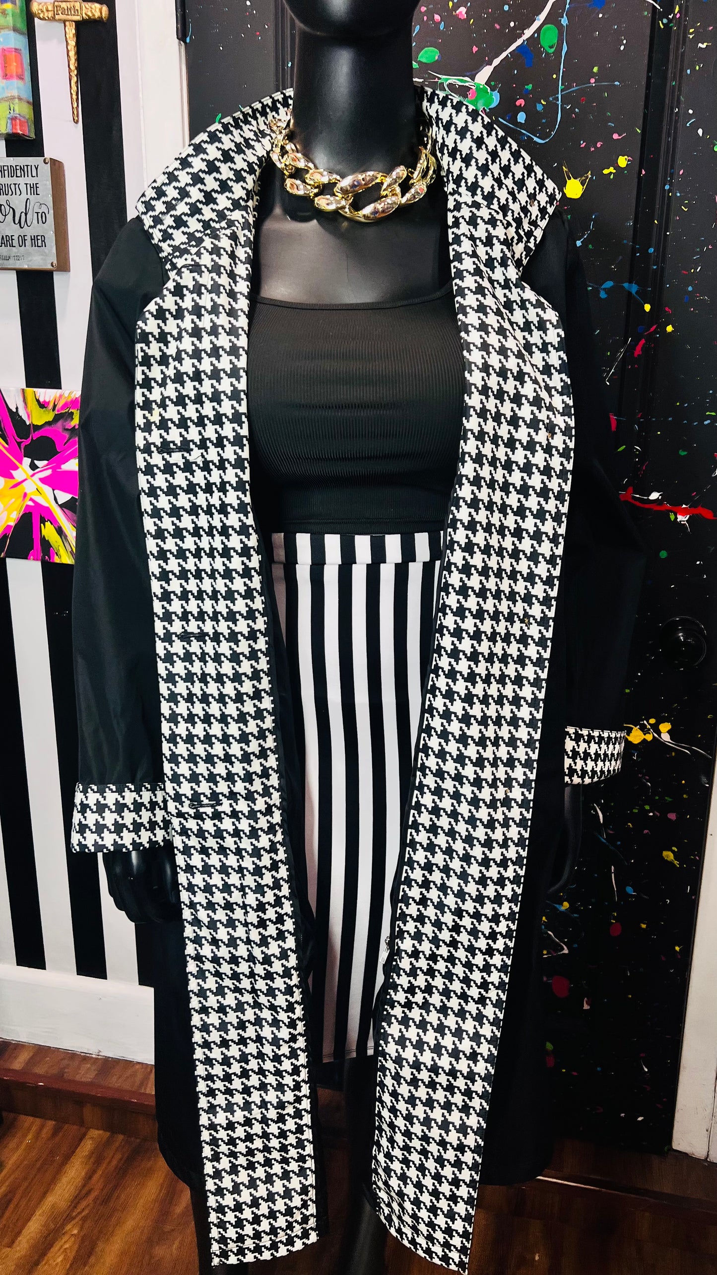 Vintage Hounds Tooth Rain Coat (20W)