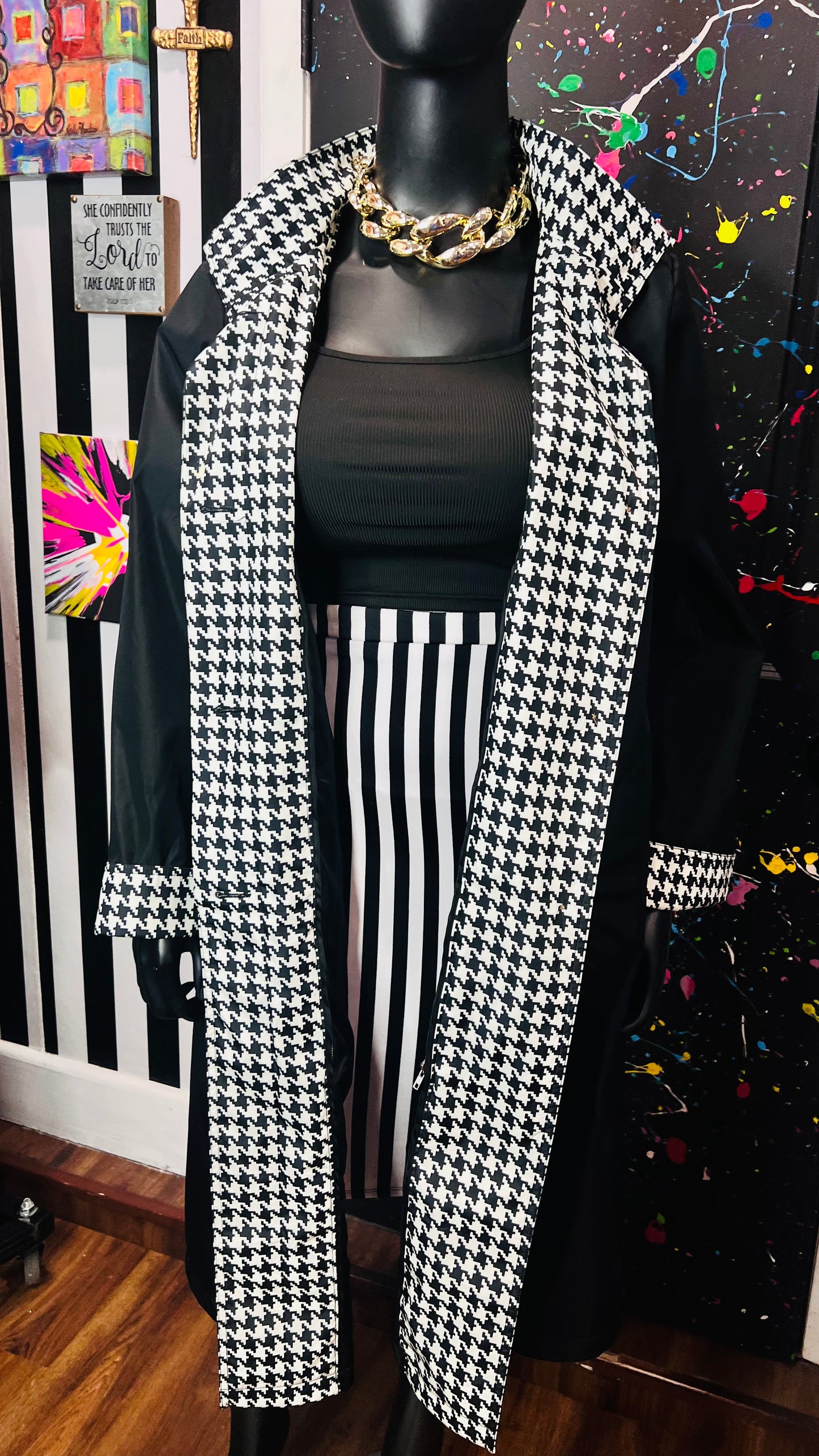 Vintage Hounds Tooth Rain Coat (20W)