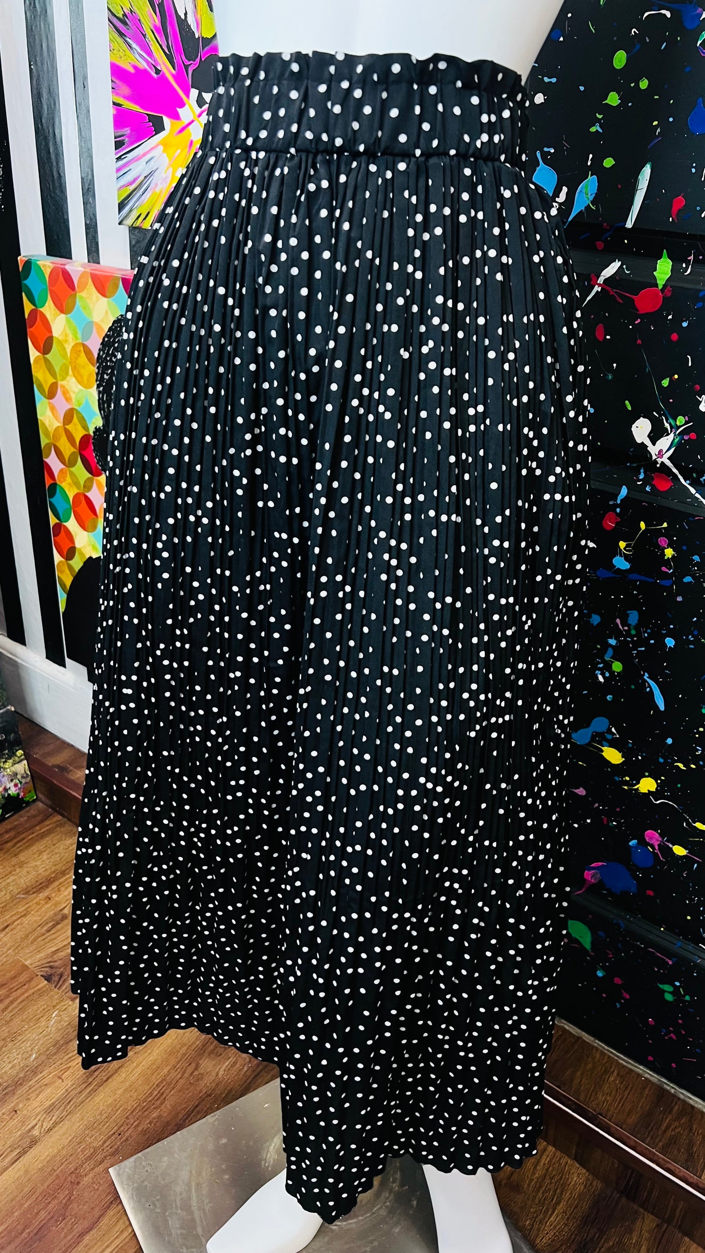 New w/Tags Paper Bag Waist Polka Dot Black & White Skirt (22)