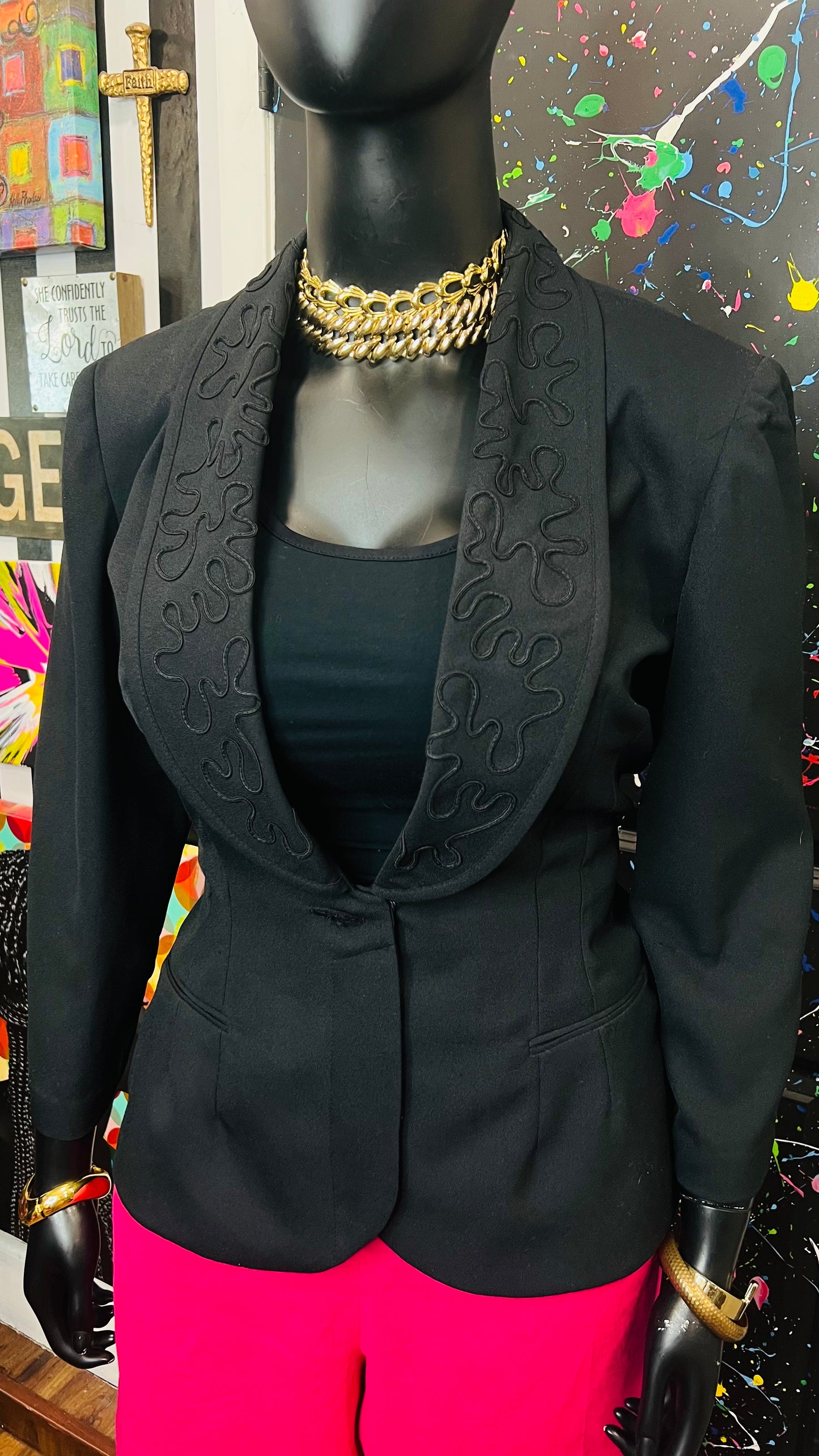 Vintage Black Embroidered Blazer (18)