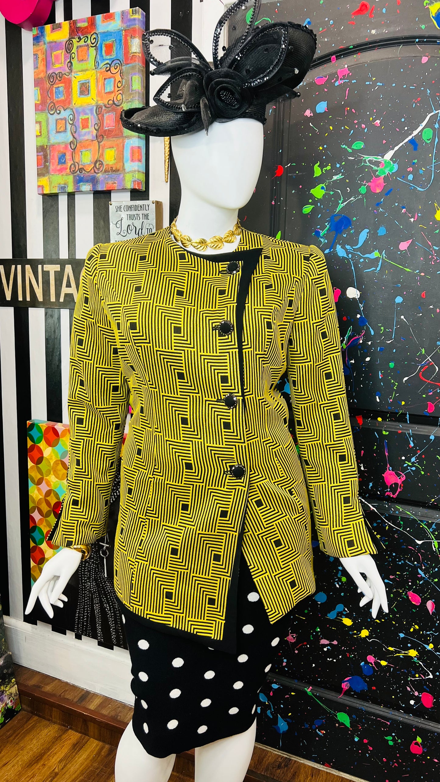 Vintage Gold Shimmer & Black Blazer (18)