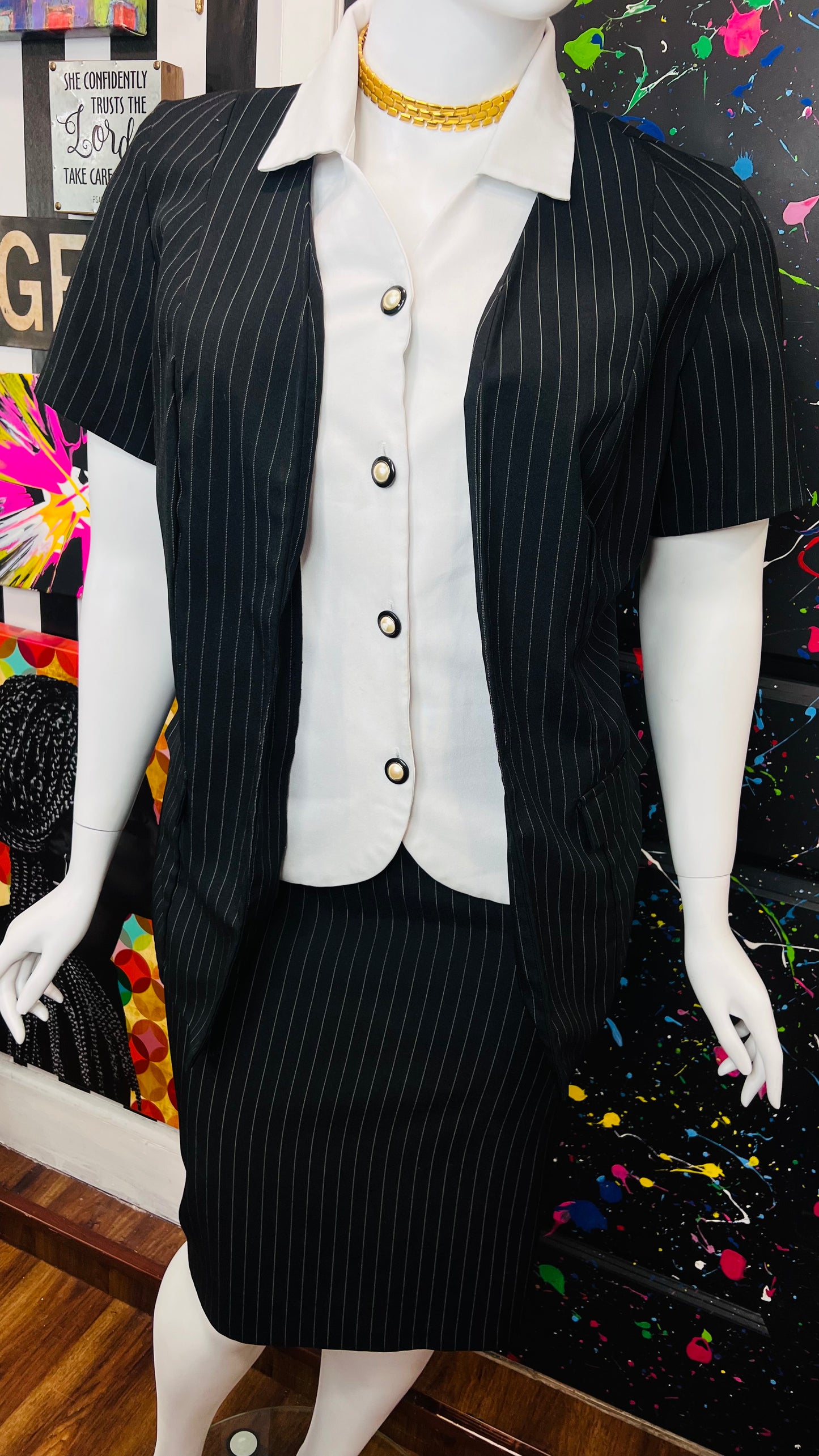 Vintage Black & White Pin Striped Suit (18W)