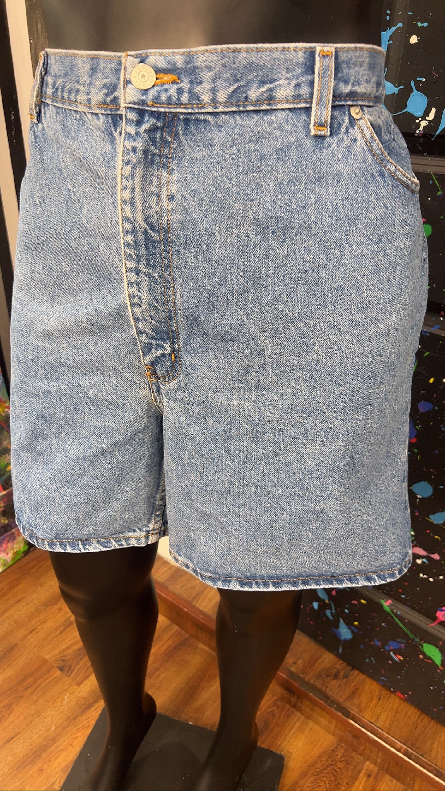 Vintage Denim Mom Shorts (24W)