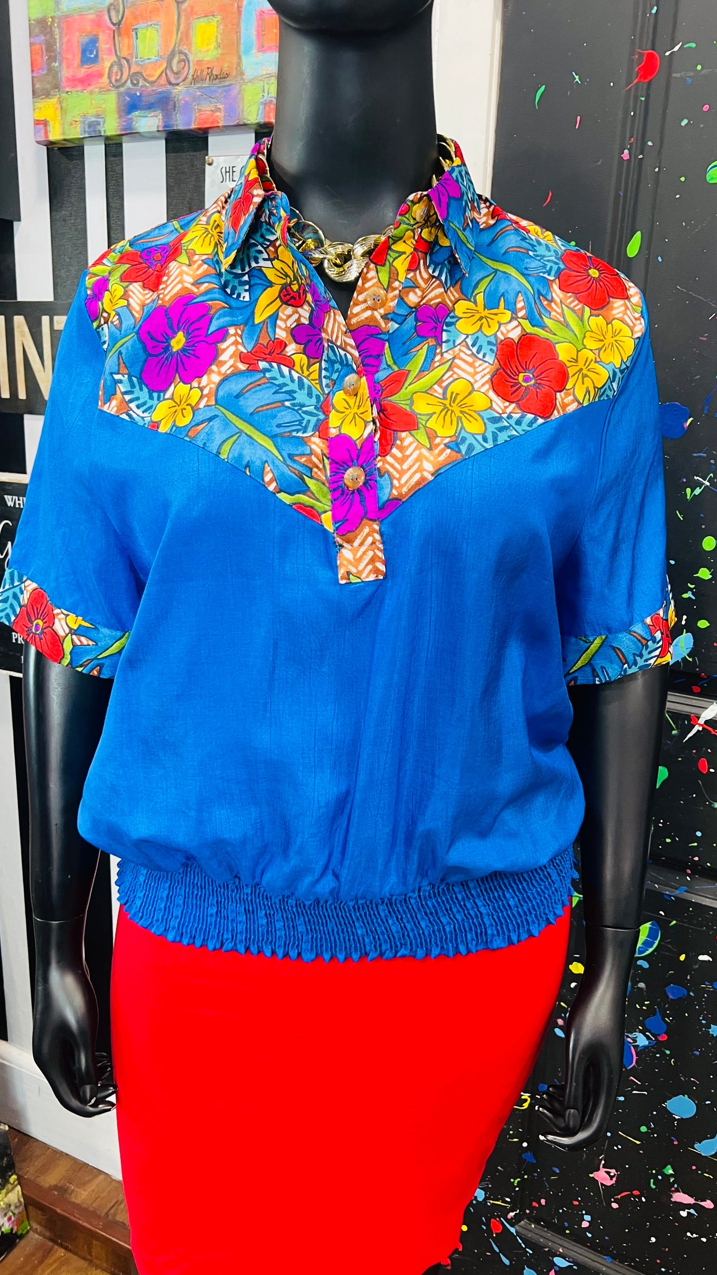 Plus Size Vintage Floral & Blue Blouse (14/16)