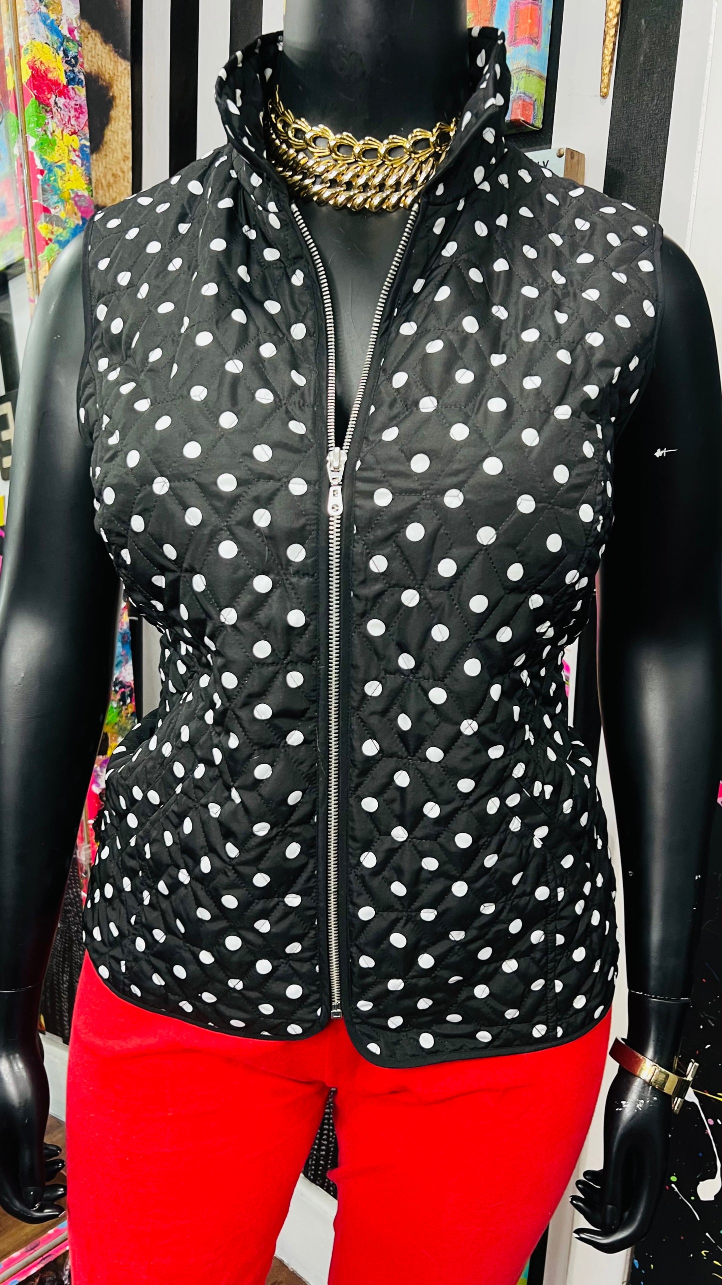 All Over Polka Dot Light Puffer Vest (14/16)