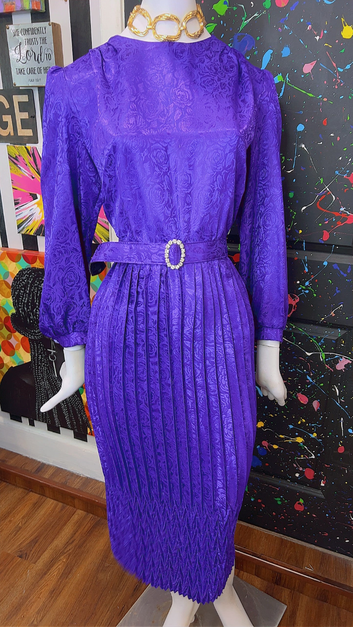 Vintage Purple Pleated Dress w/ Belt (16)