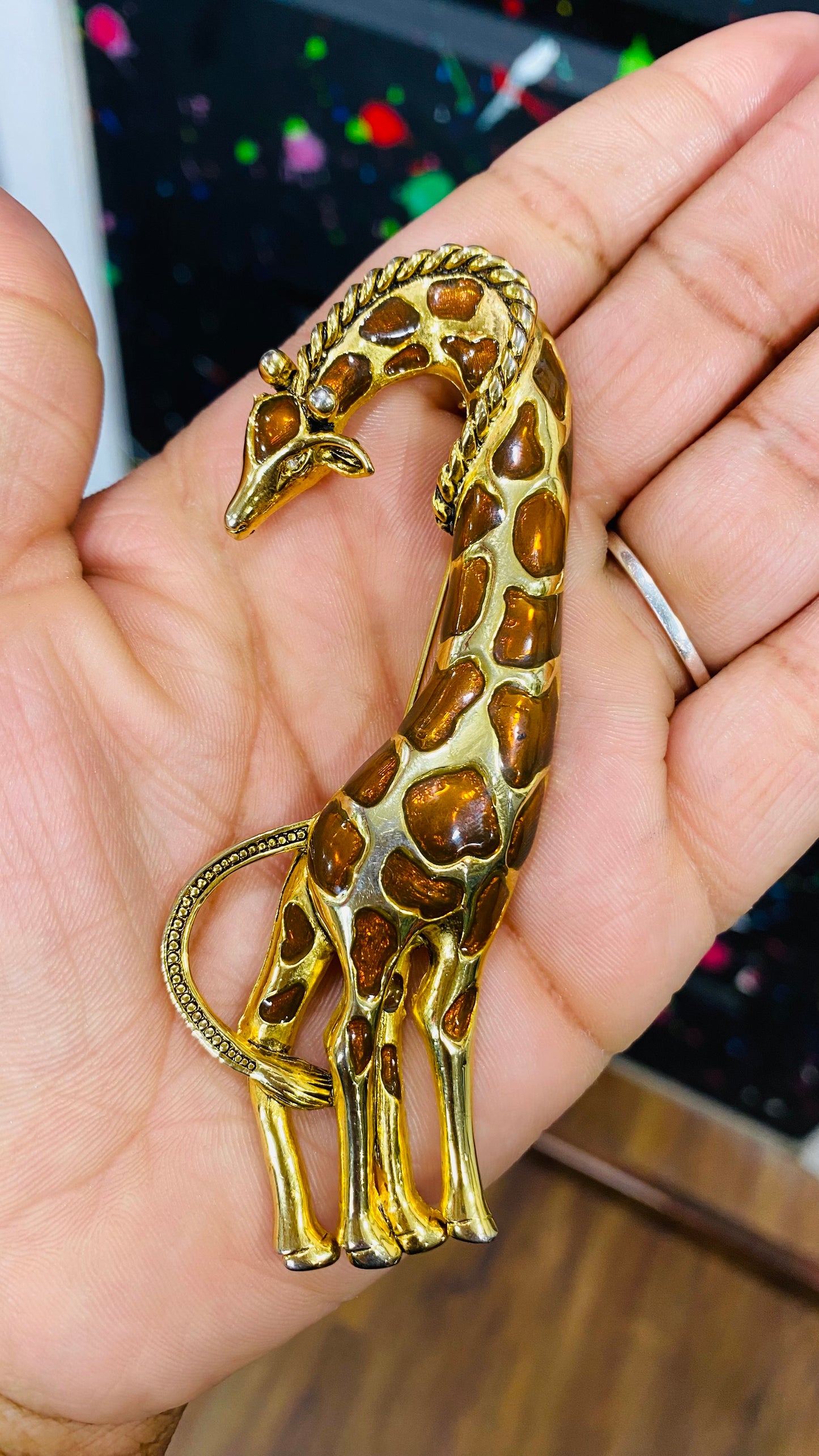 Vintage Giraffe Brooch Pin