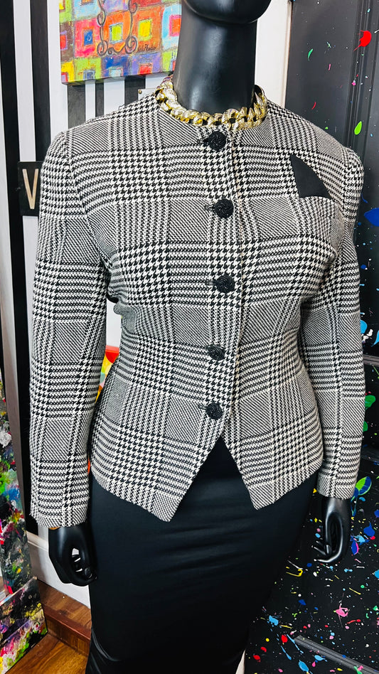 Vintage Black & White Cropped Blazer (18W)