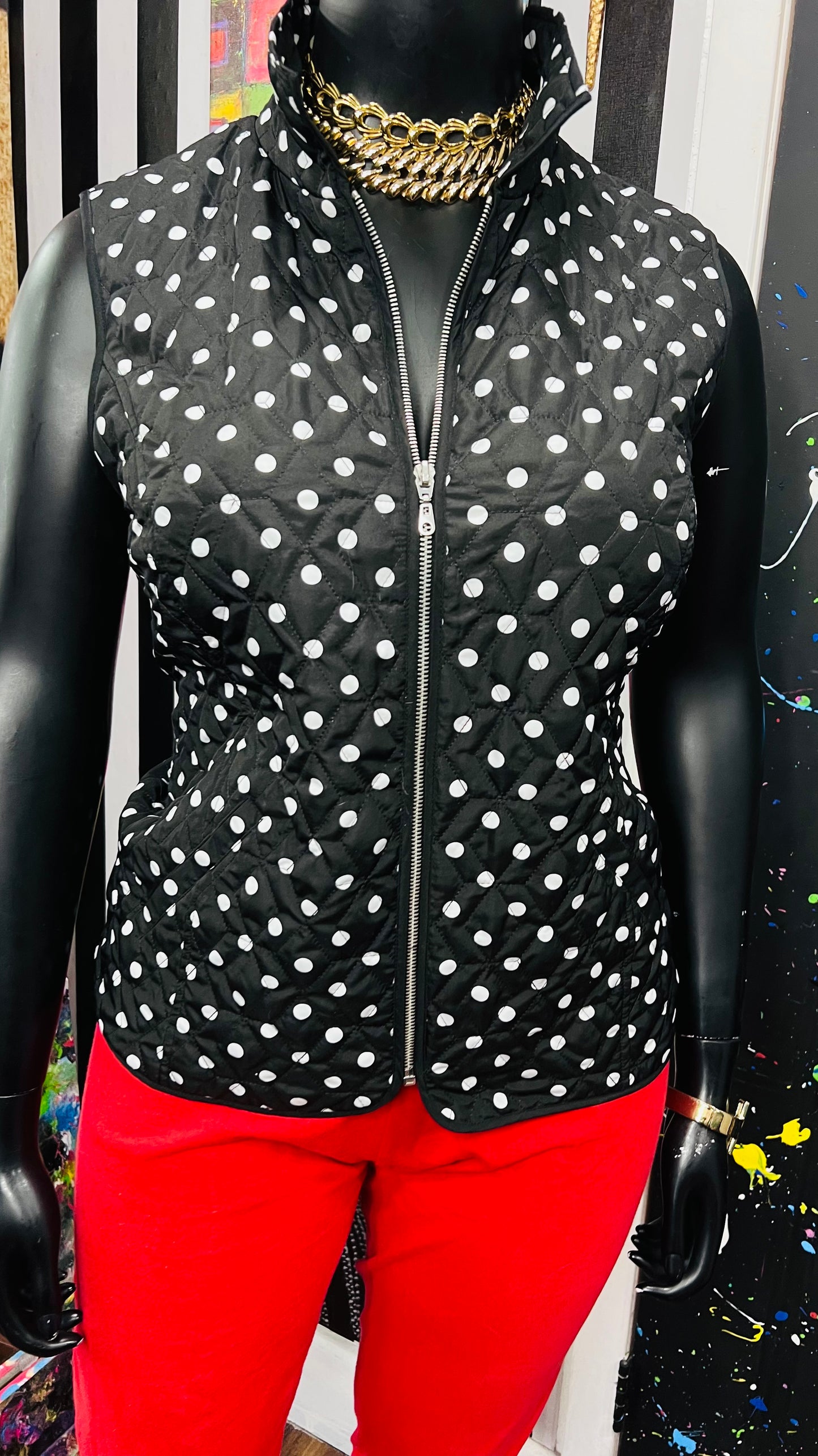 All Over Polka Dot Light Puffer Vest (14/16)