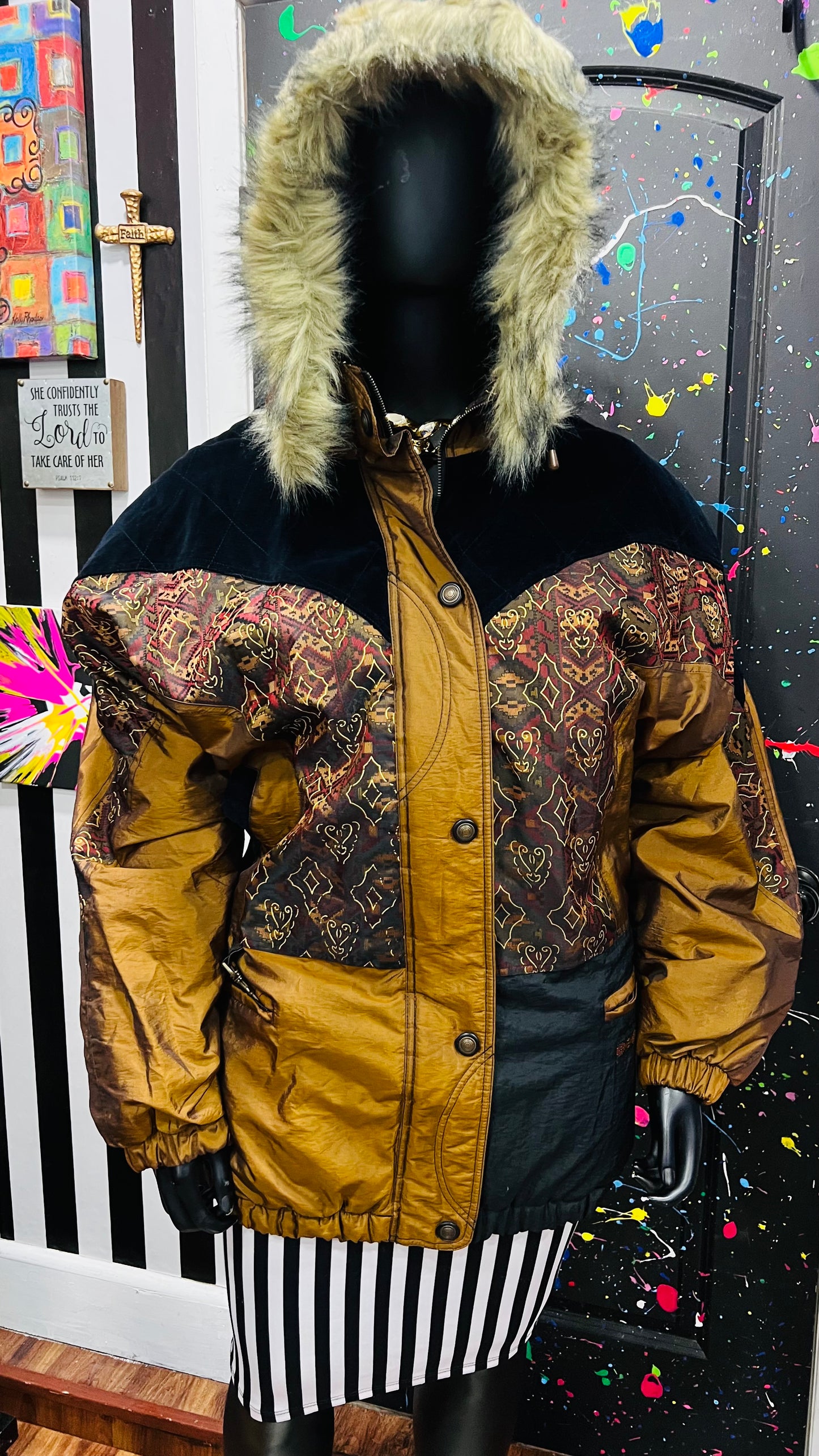 Vintage Hooded Puffer Coat (26/28)