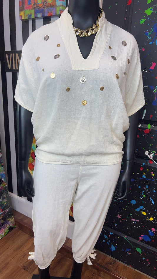 Vintage Crème Colored Coin Capri Set (18)
