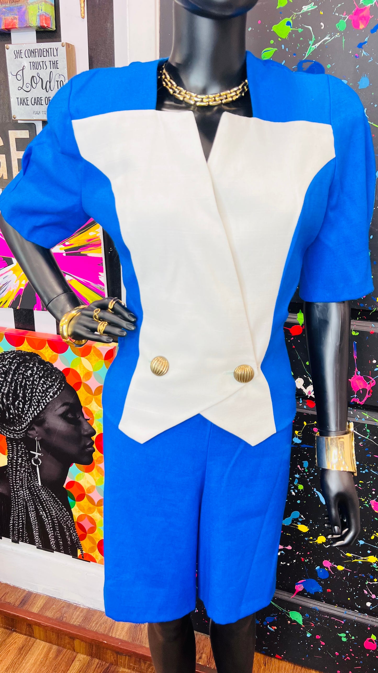 Vintage Blue & White Short Set (12)