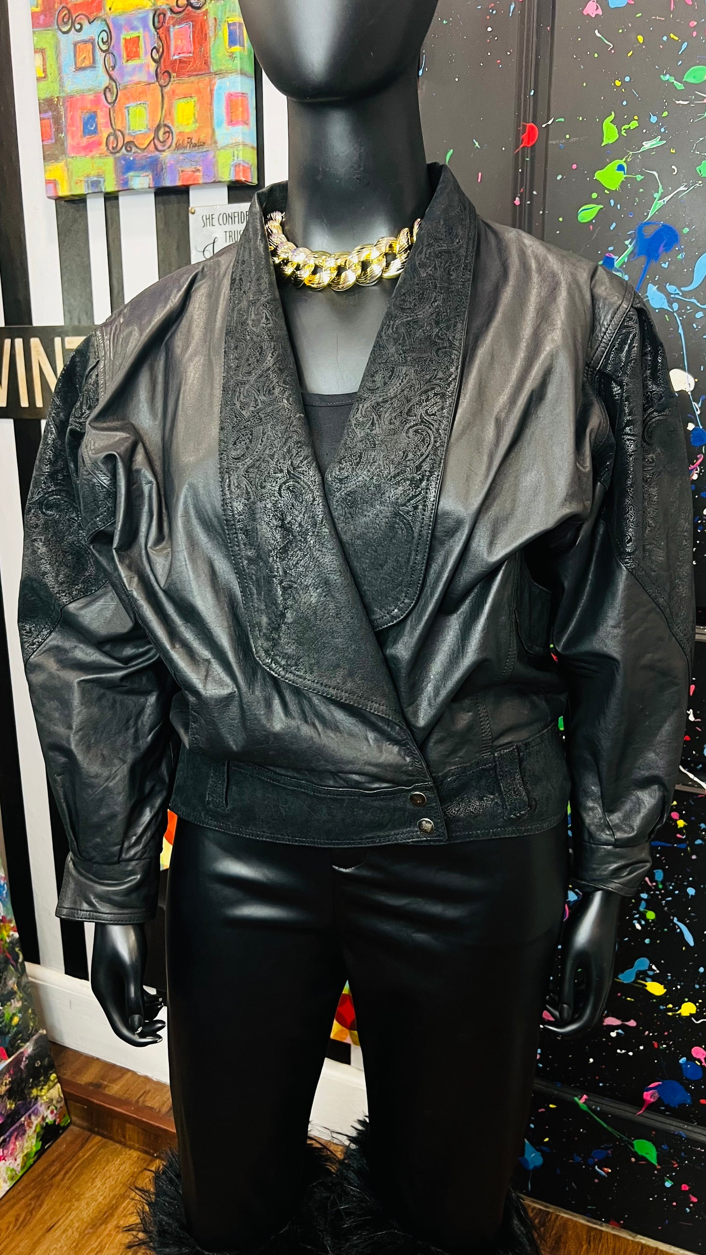 Vintage Genuine Leather Cropped Black Jacket (18)