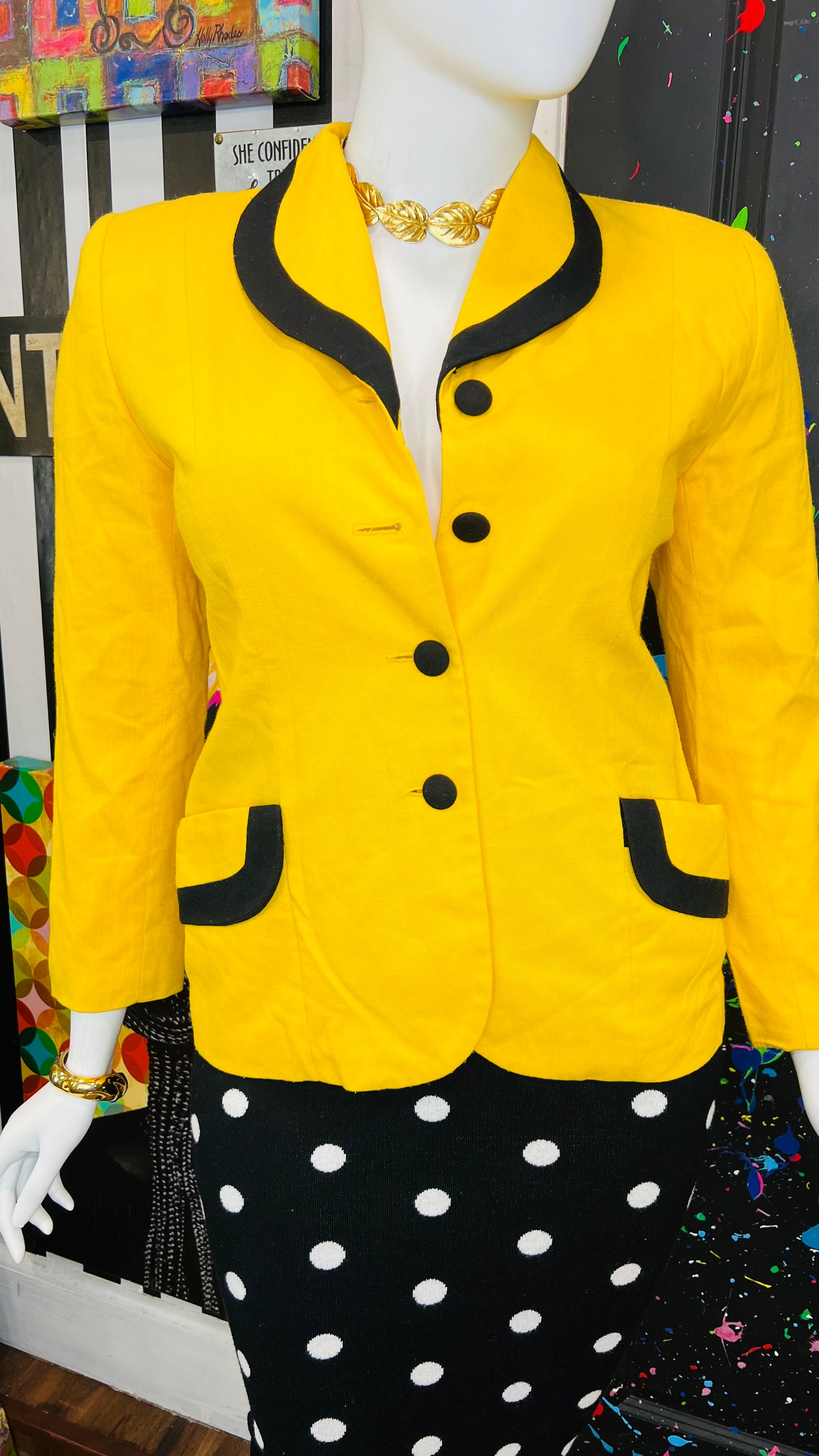 Vintage Black & Yellow Blazer (14)