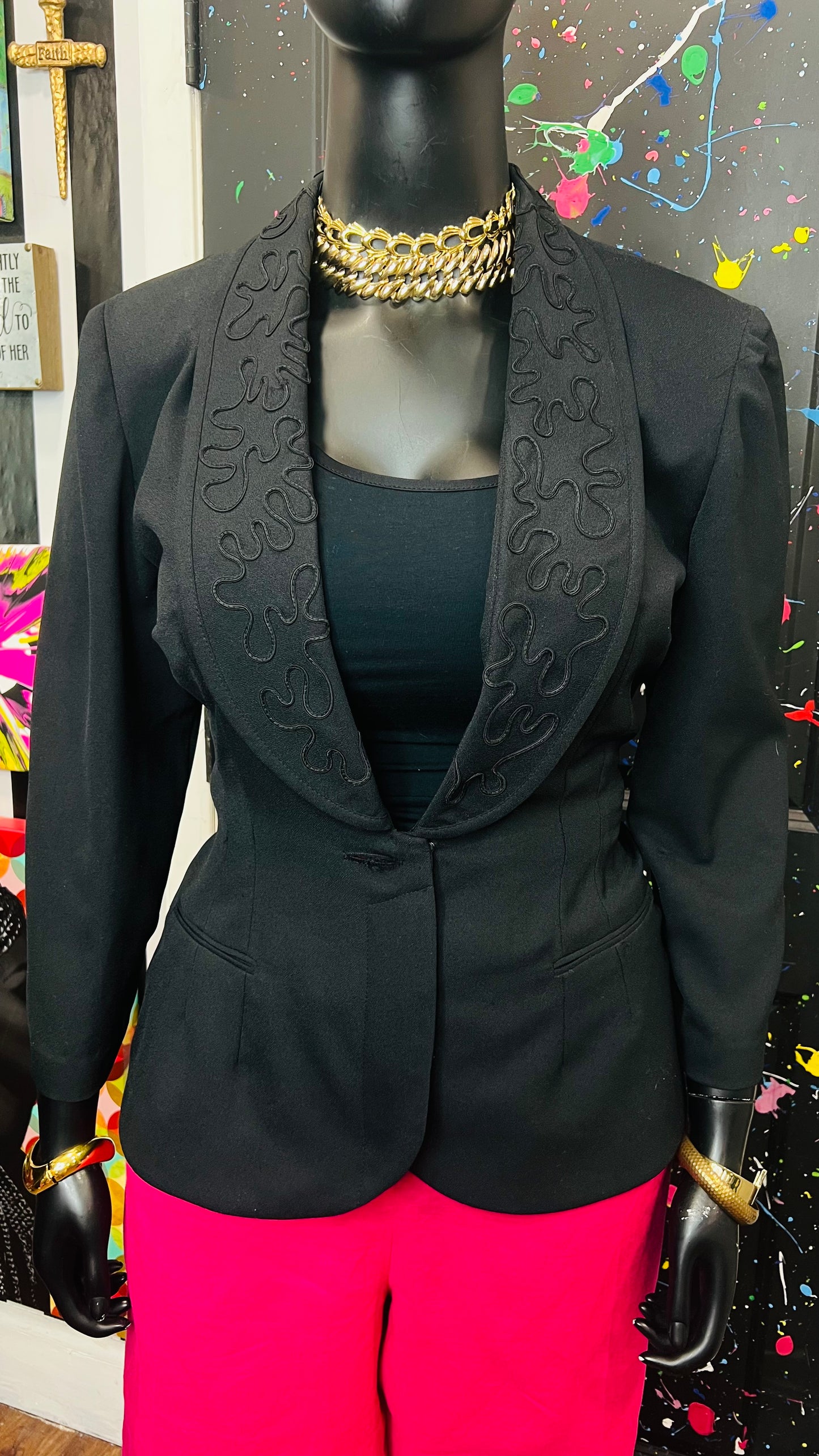 Vintage Black Embroidered Blazer (18)