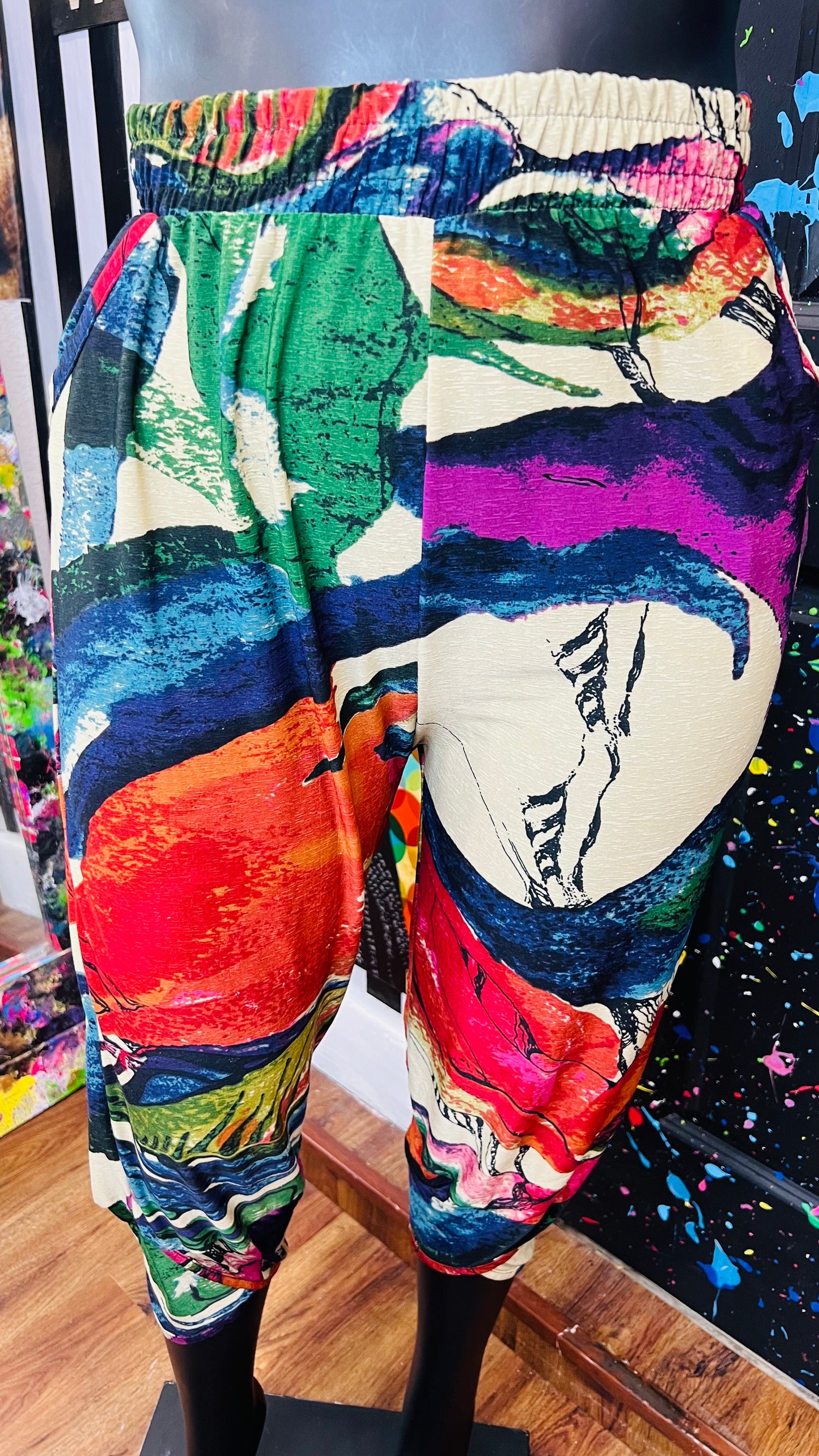 Abstract Capris Lots Of Stretch (16)