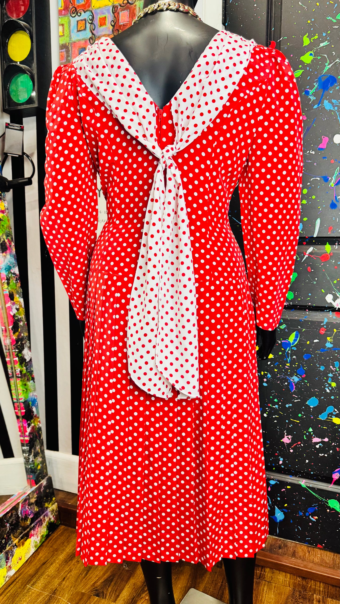 Vintage Red & White Polka Dot Dress (16)