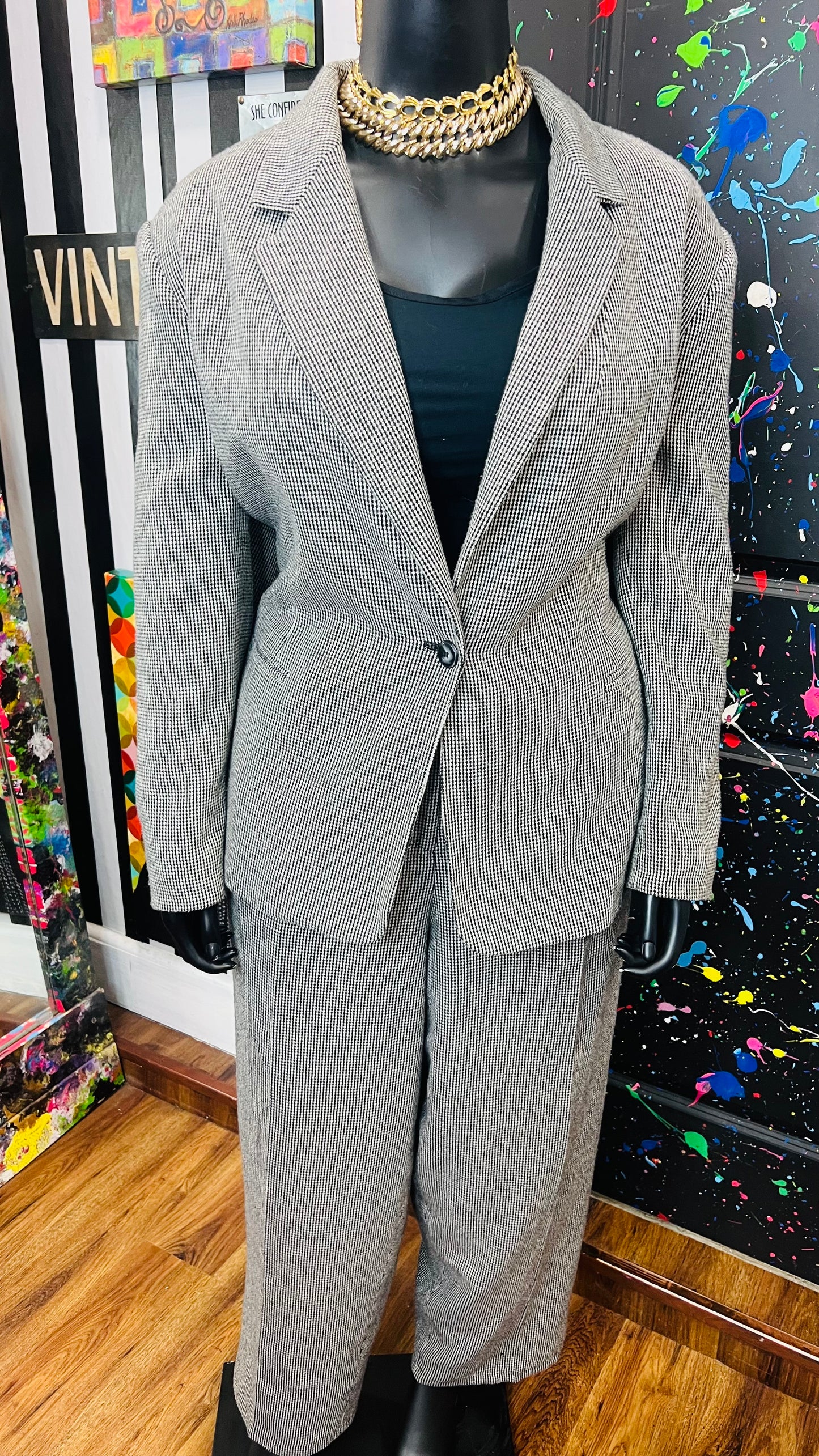 Vintage Wool Black & White Suit (24W)