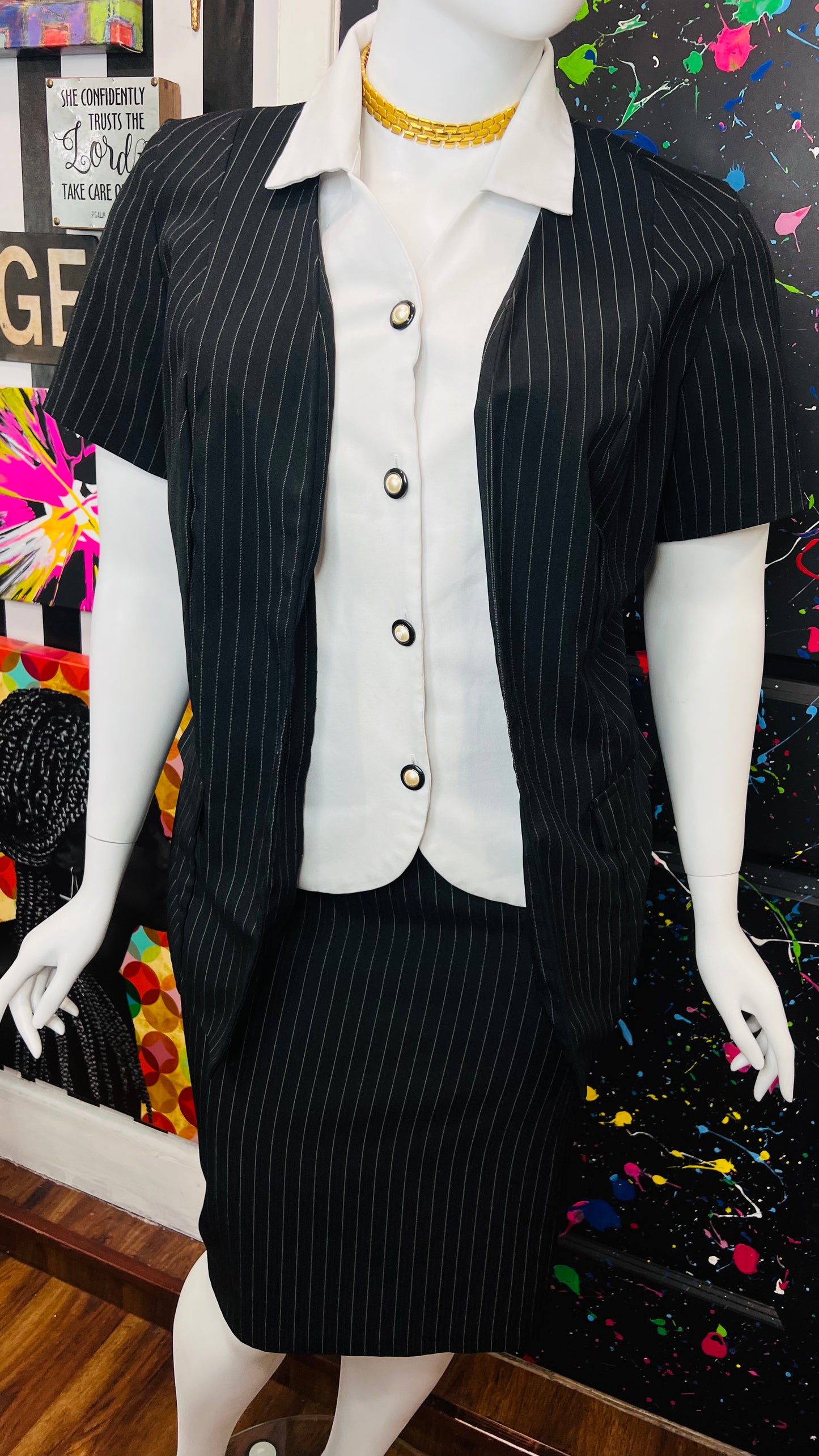 Vintage Black & White Pin Striped Suit (18W)