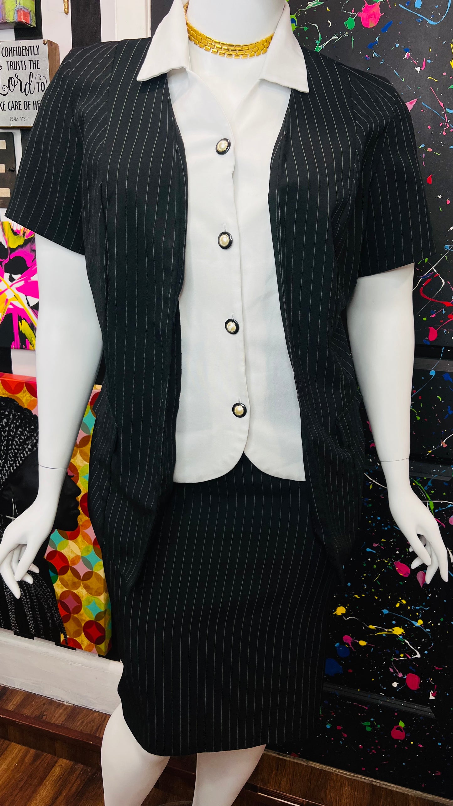 Vintage Black & White Pin Striped Suit (18W)