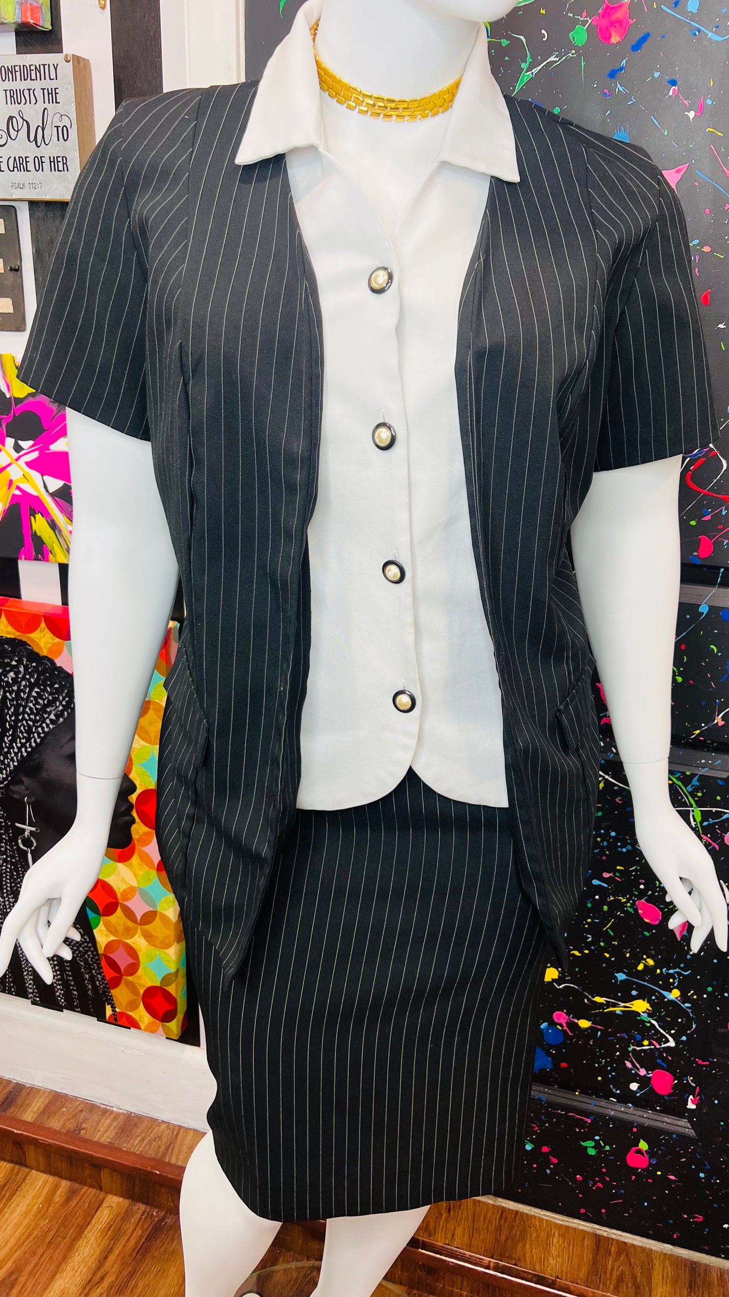 Vintage Black & White Pin Striped Suit (18W)