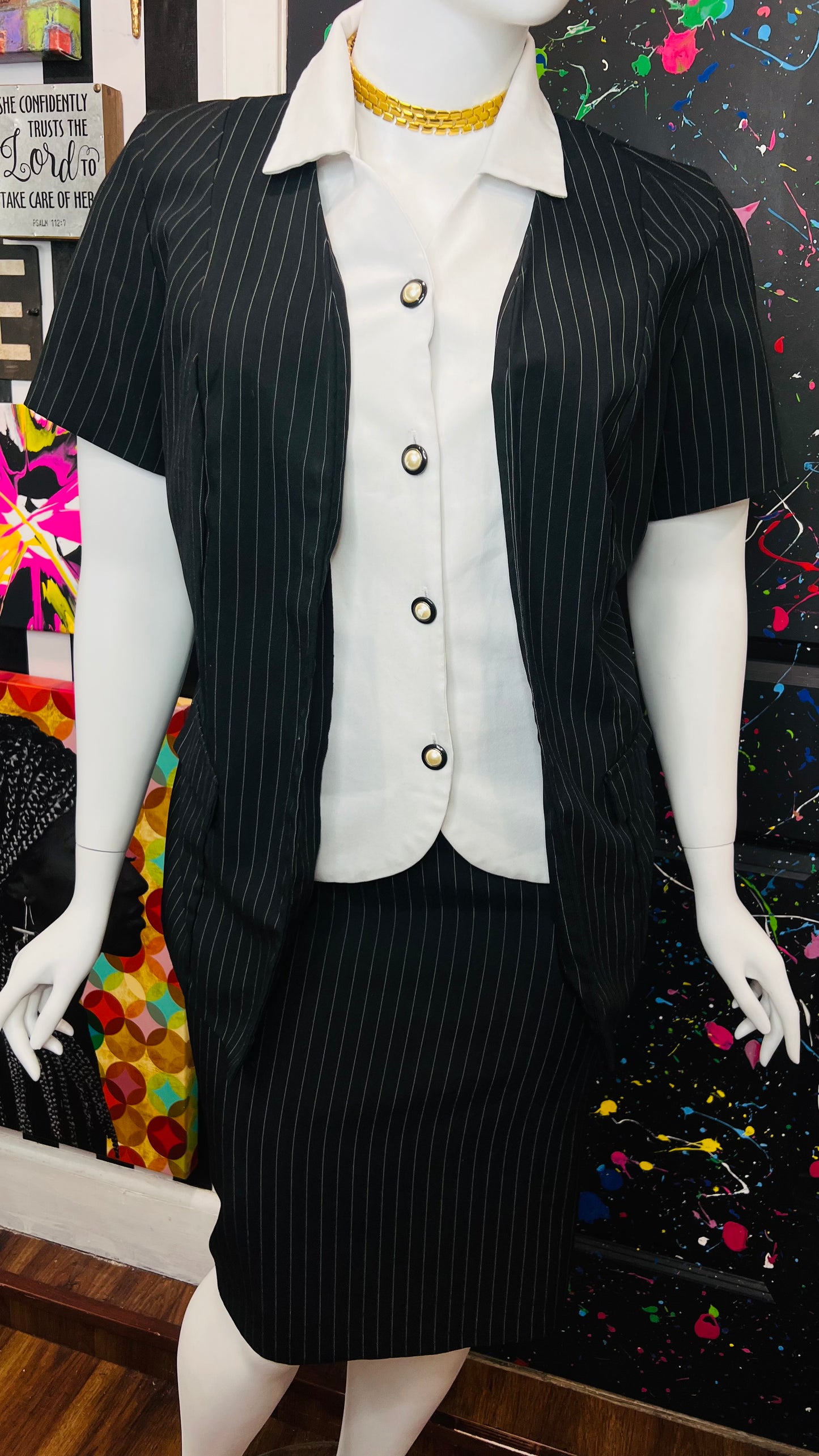 Vintage Black & White Pin Striped Suit (18W)