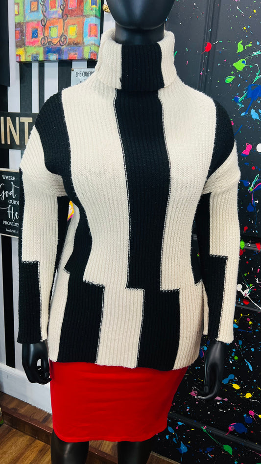 Thick Knitted Black & White Sweater (22)