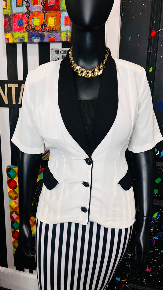 Vintage Black & White Short Sleeve Blazer (14)