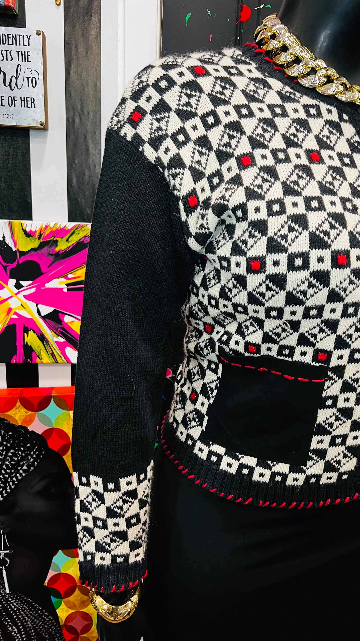 Vintage Black White & Red Cropped Sweater (16)