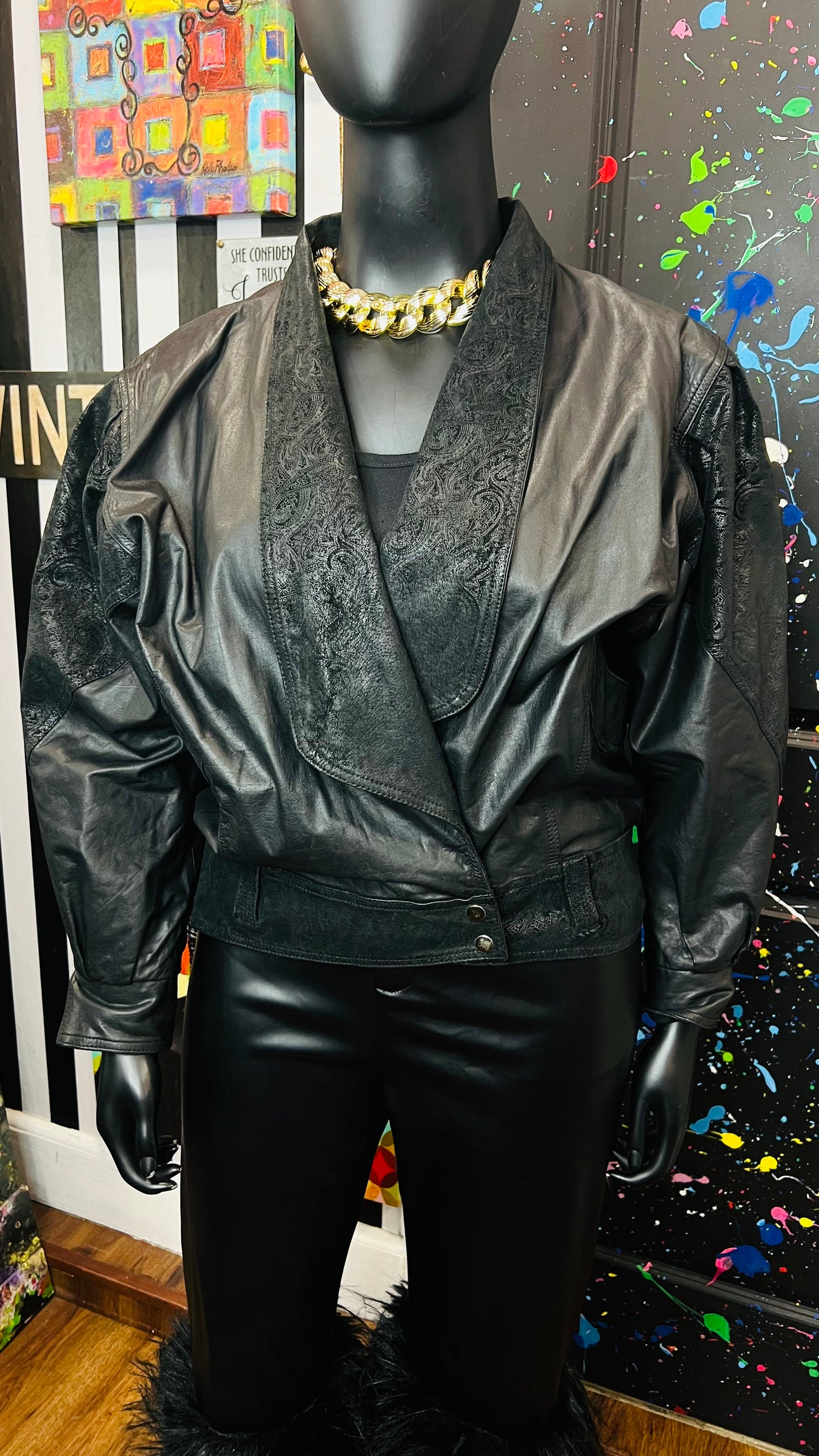 Vintage Genuine Leather Cropped Black Jacket (18)