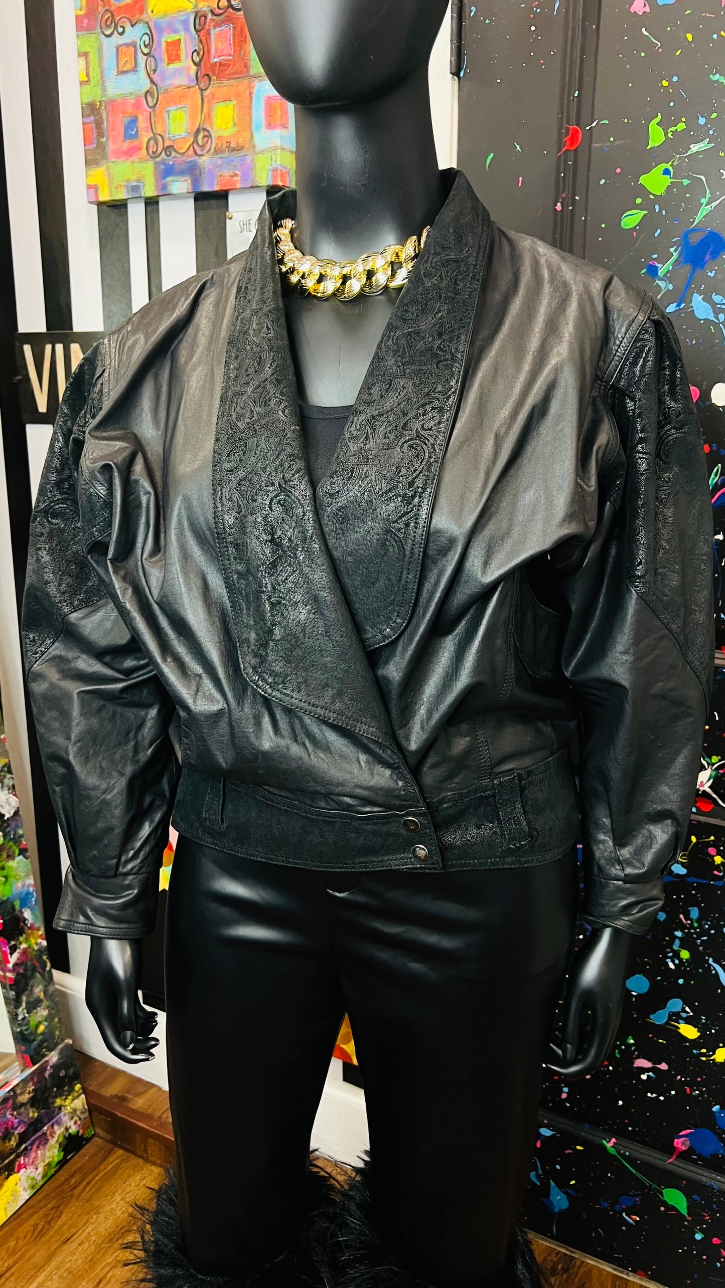 Vintage Genuine Leather Cropped Black Jacket (18)