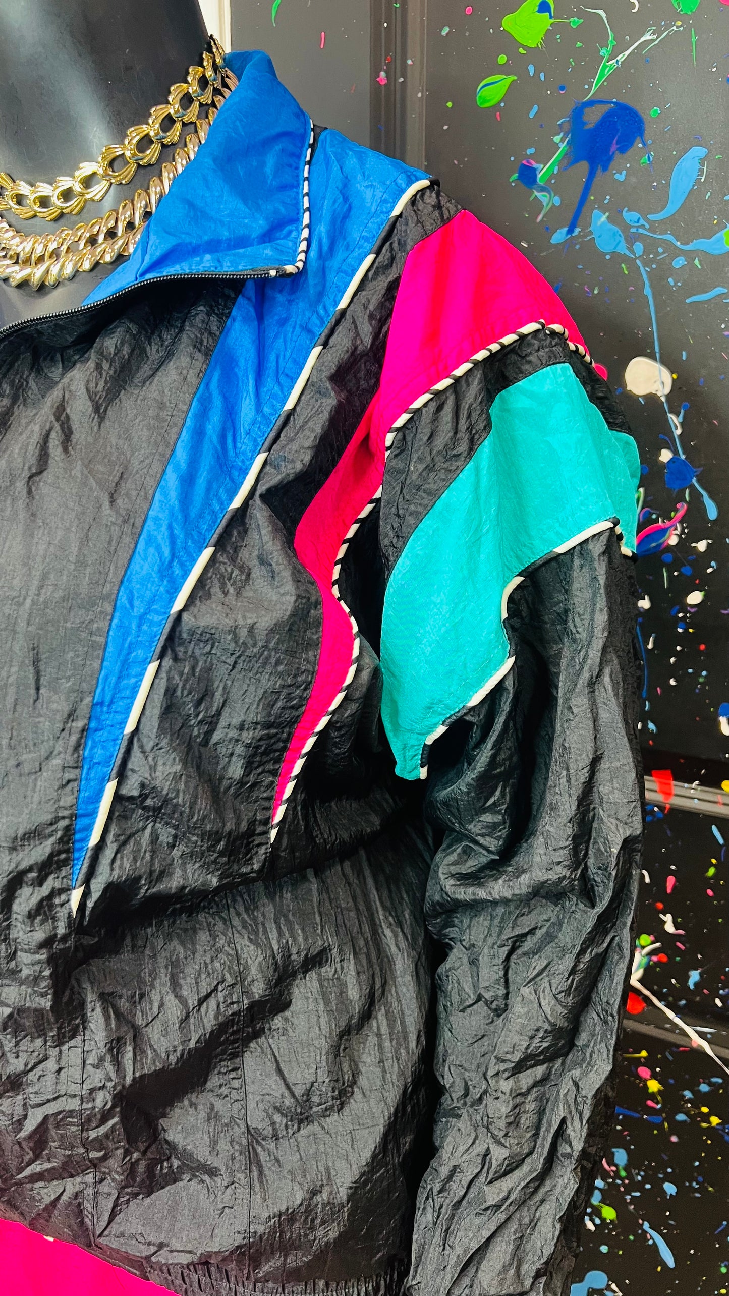 Vintage Windbreaker Jacket (18)