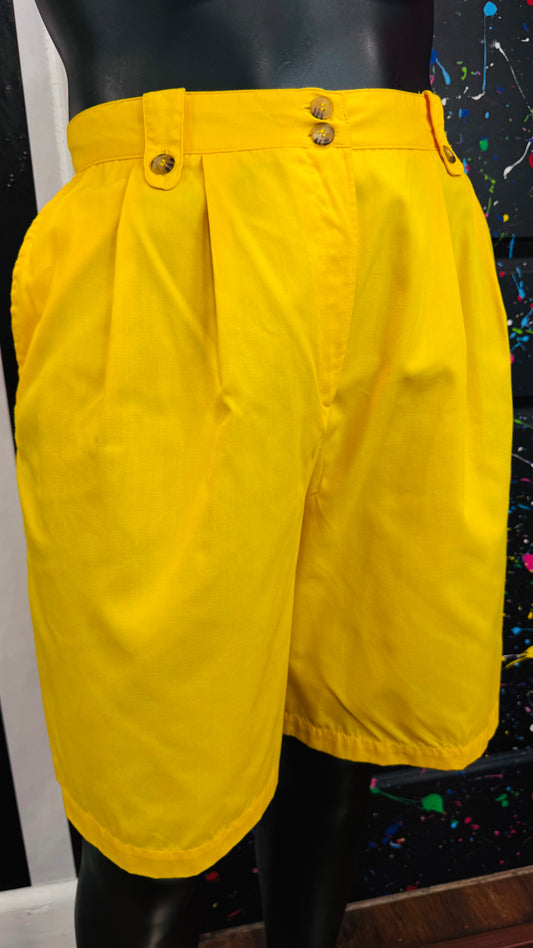 Vintage Yellow Pleated New w/ Tags Shorts (18)