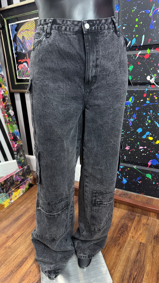 Oversized Black Cargo Jeans (18)