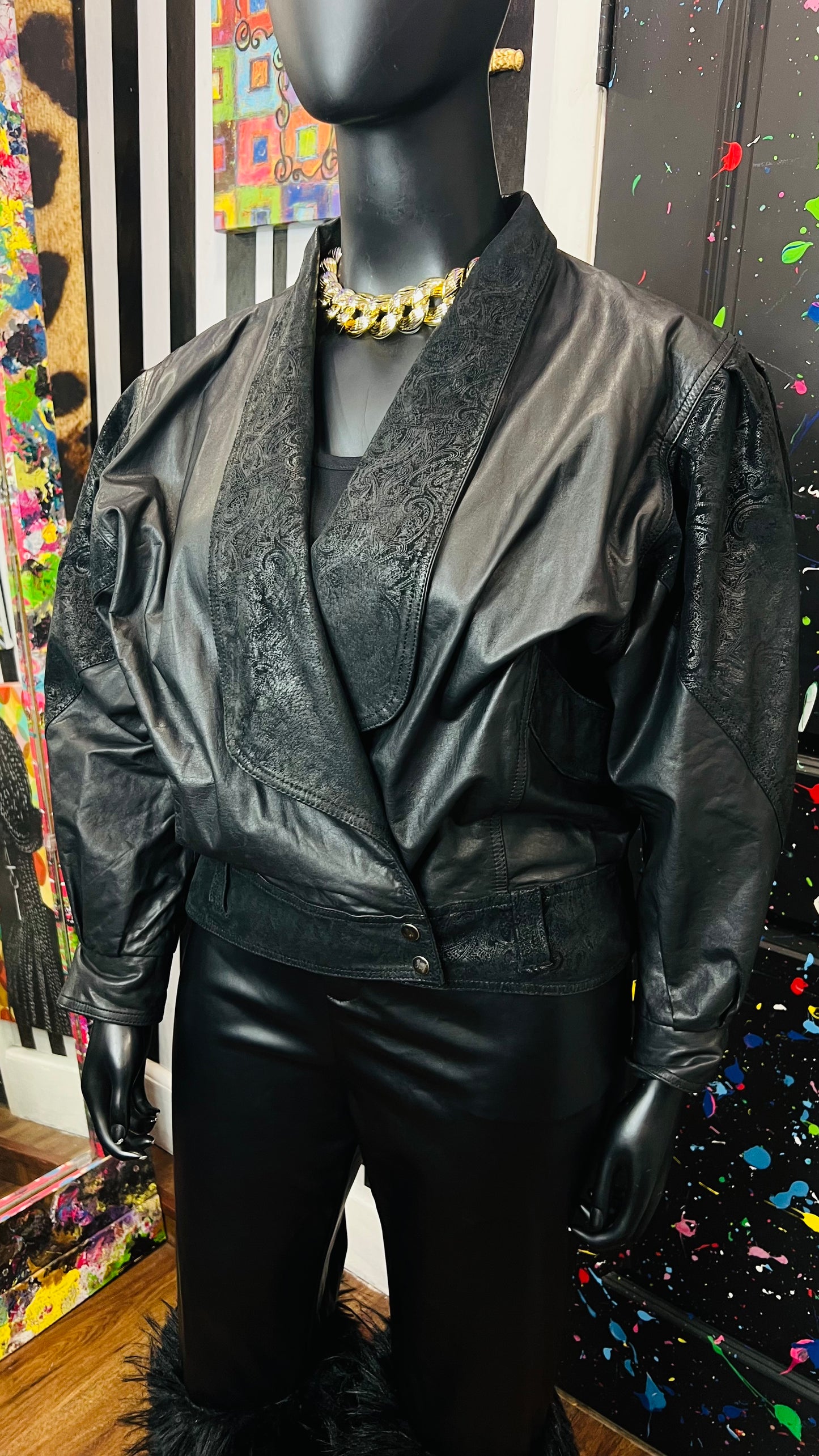 Vintage Genuine Leather Cropped Black Jacket (18)