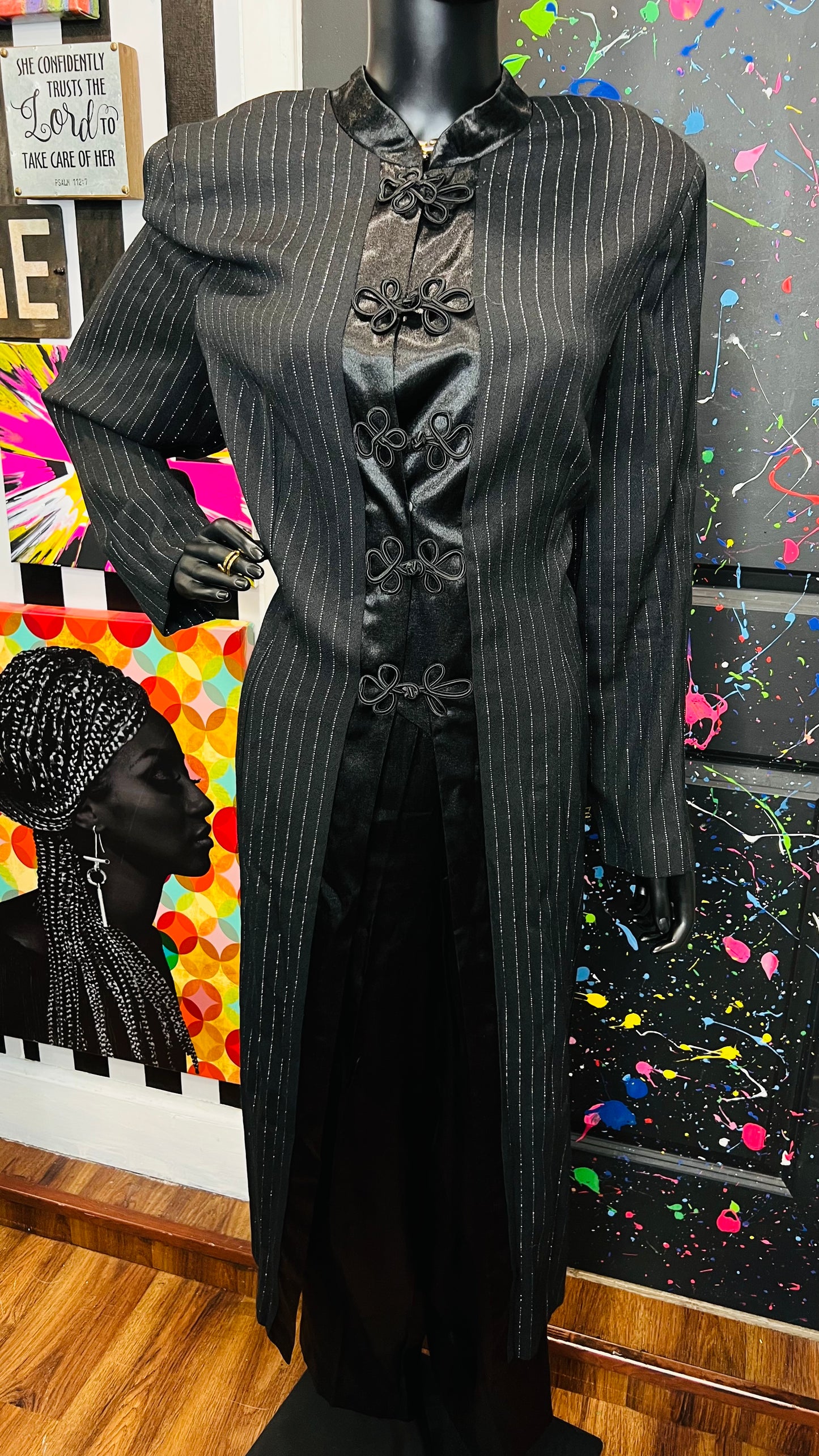 Vintage Black & Silver Pen Striped Pants Suit & Duster (20W)