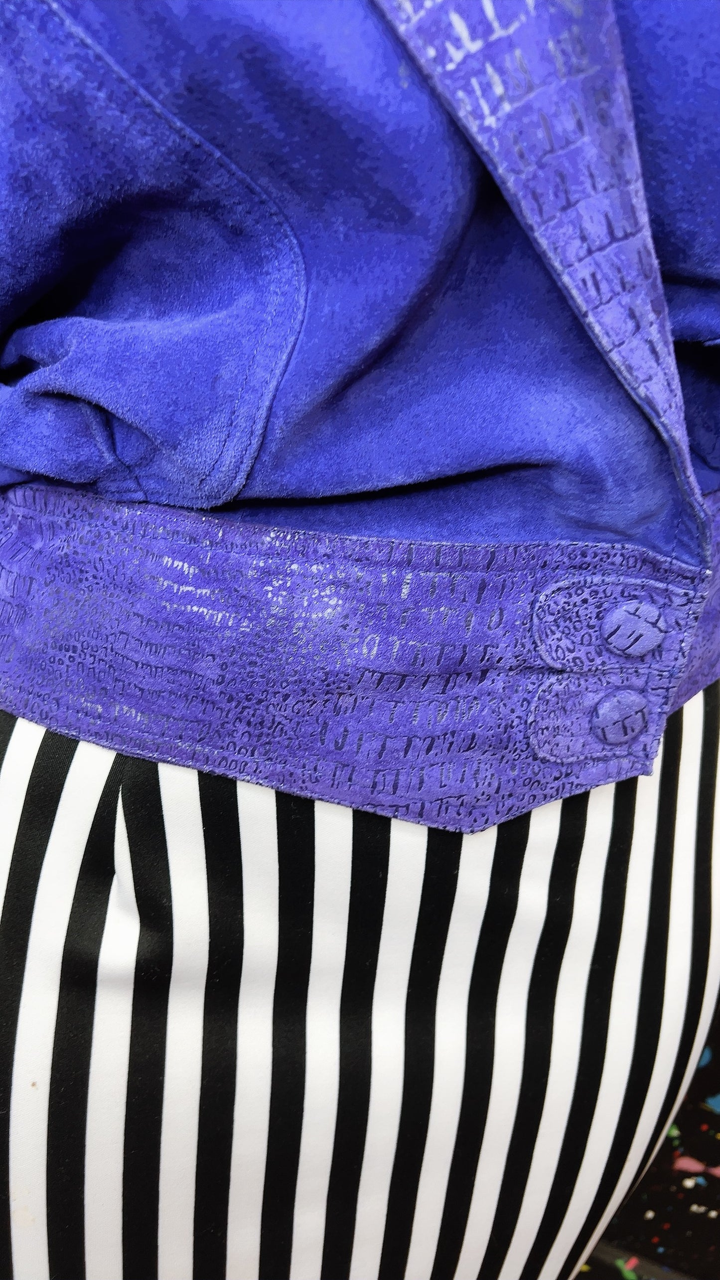 Vintage Purple Suede Leather Cropped Jacket (18)