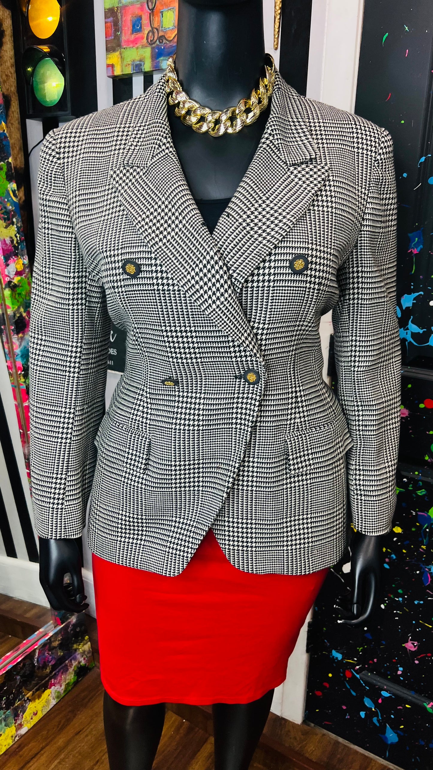 Vintage Houndstooth Blazer W/ Gold & Black Buttons (16)