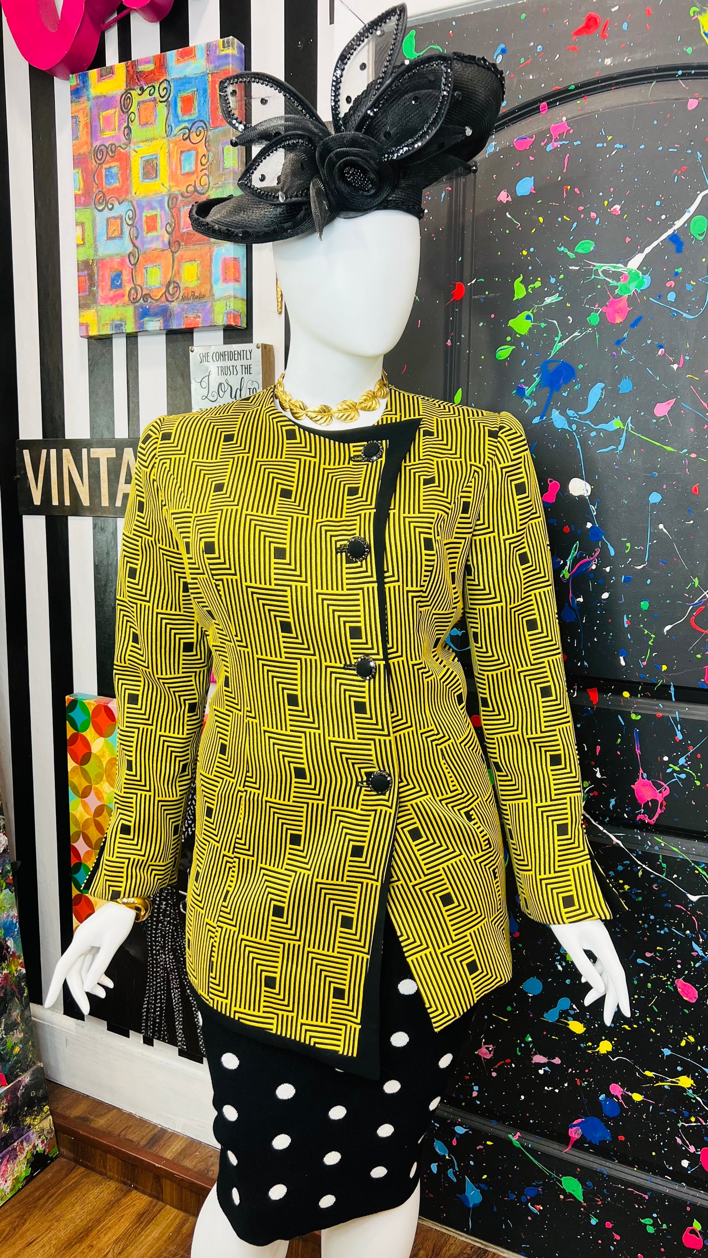 Vintage Gold Shimmer & Black Blazer (18)