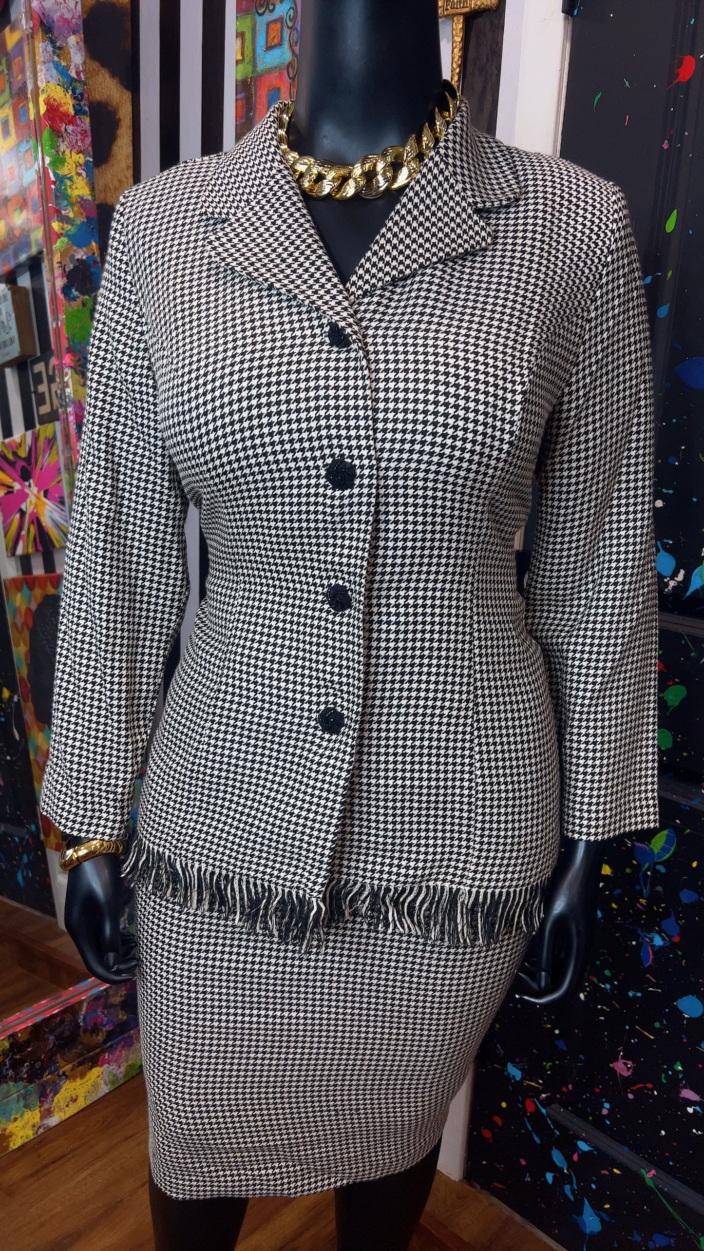Vintage Houndstooth Black & White Skirt Suit (16W)