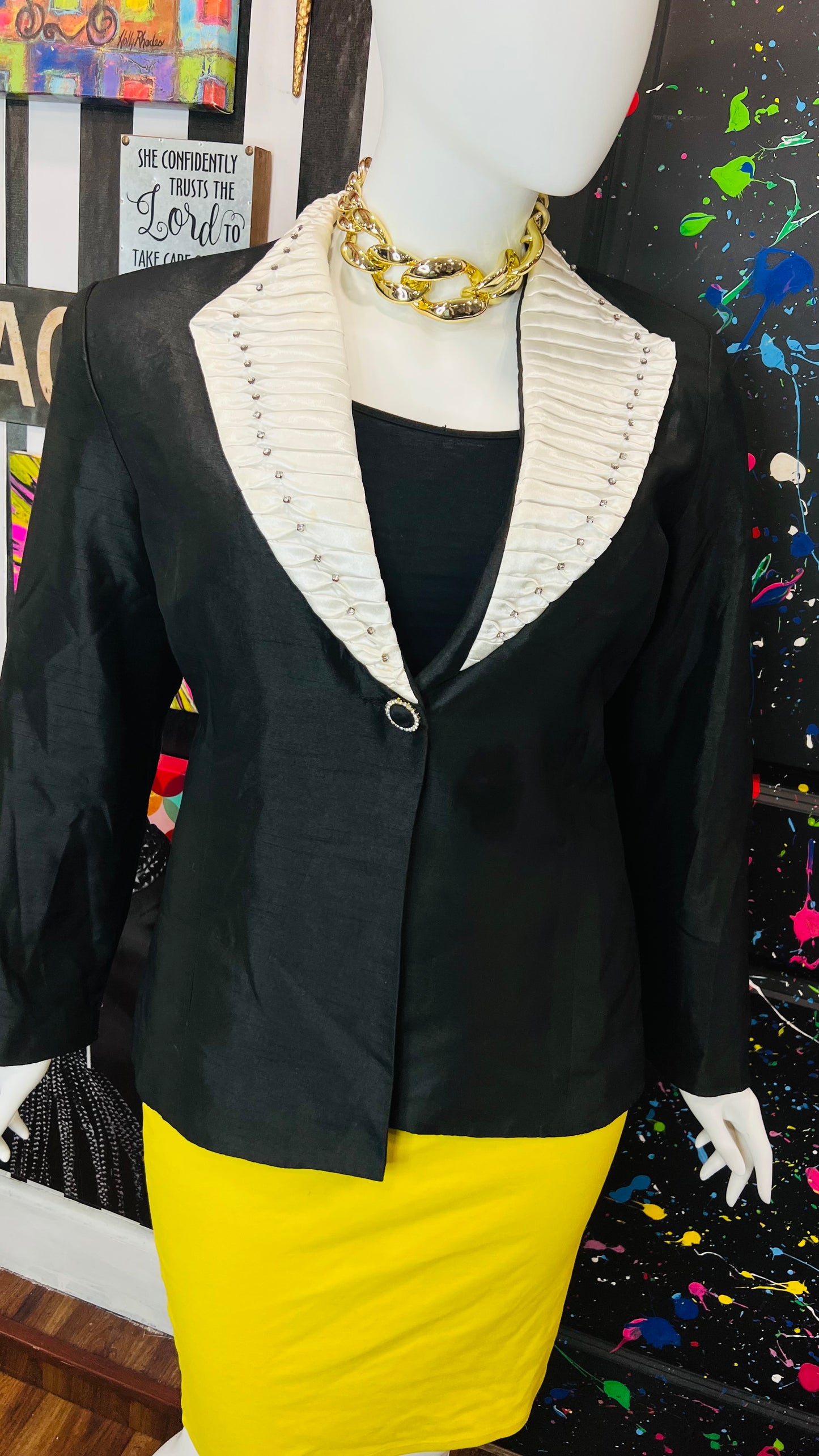 Vintage Black & White Blazer (22W)