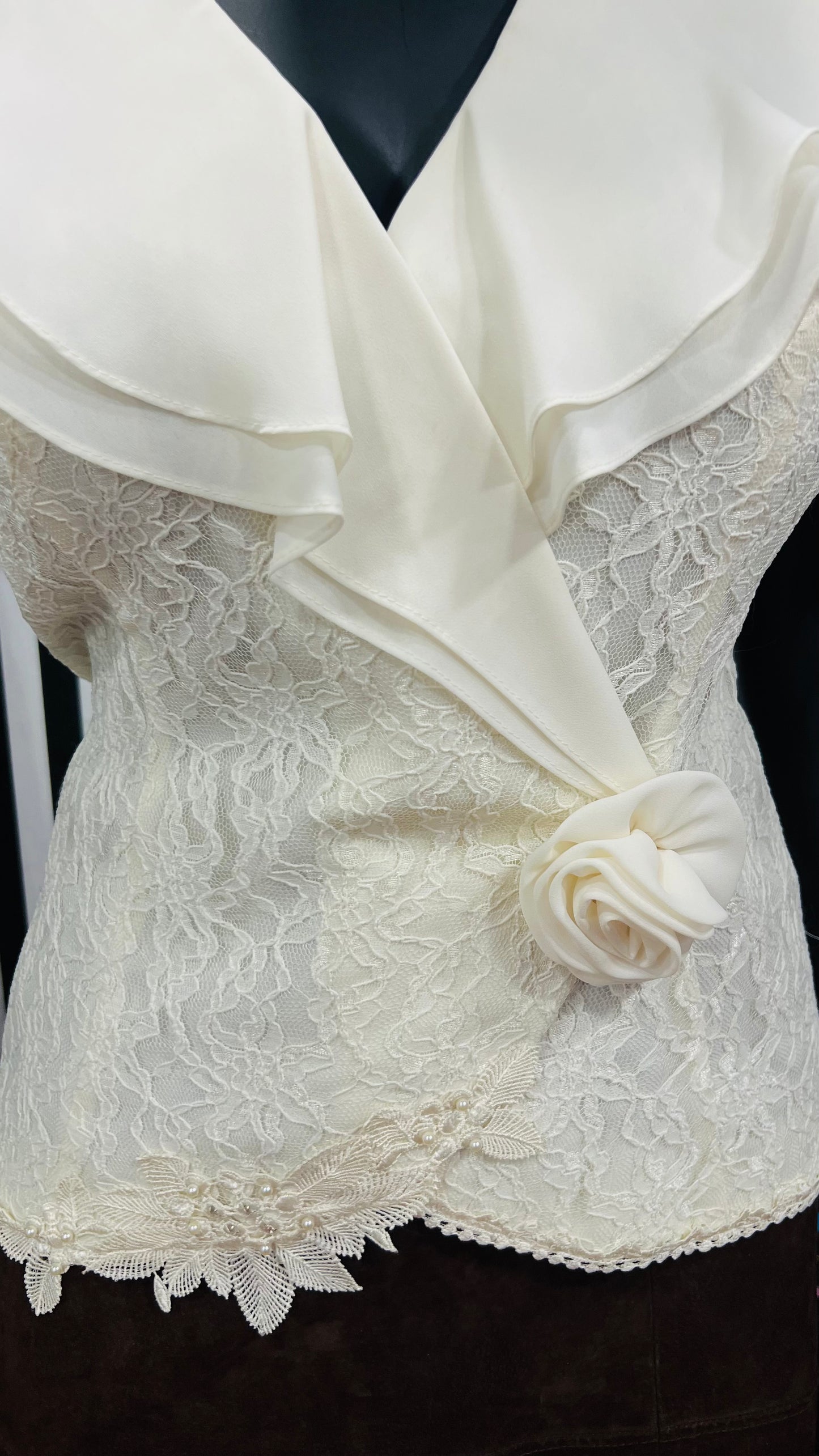 Vintage Crème Lace Blouse (14)