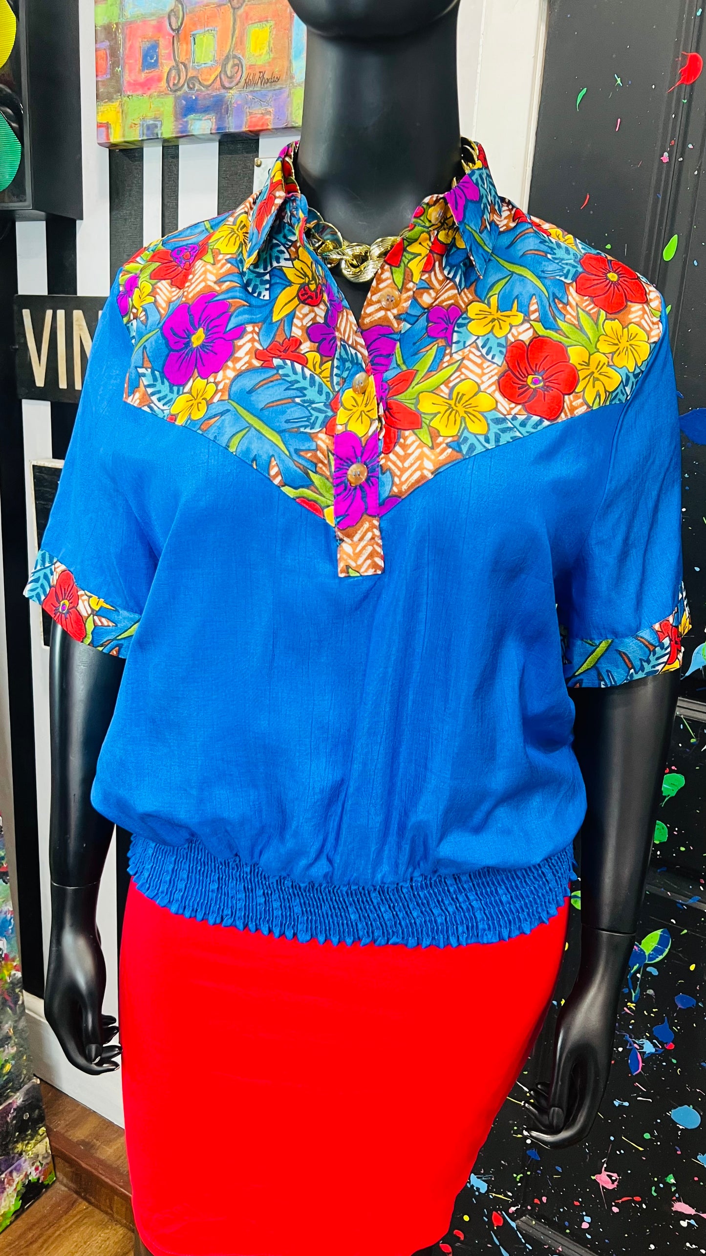 Plus Size Vintage Floral & Blue Blouse (14/16)